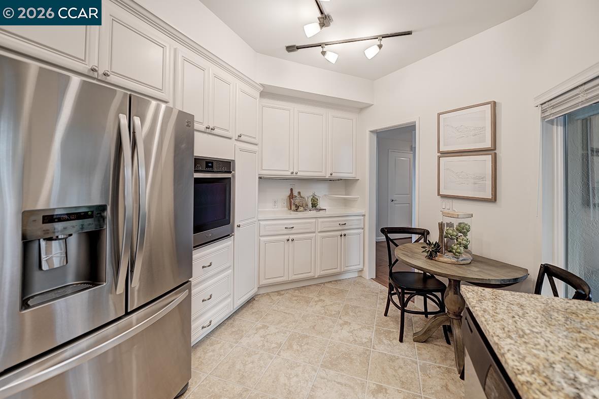 Photo #3: 41127236 Listing: Photo #3