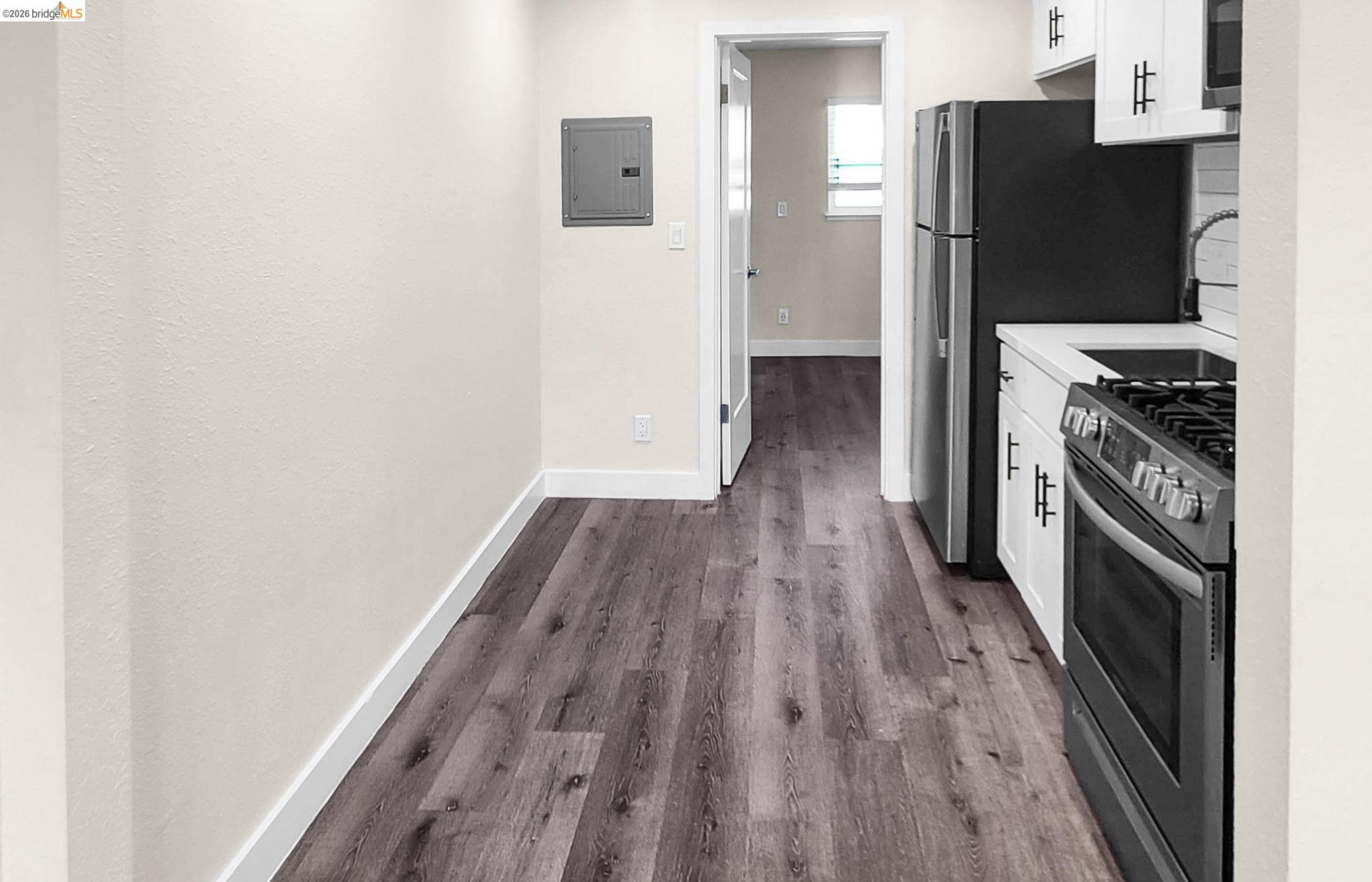 Detail Gallery Image 5 of 11 For 605 San Pablo, Albany,  CA 94706 - – Beds | – Baths