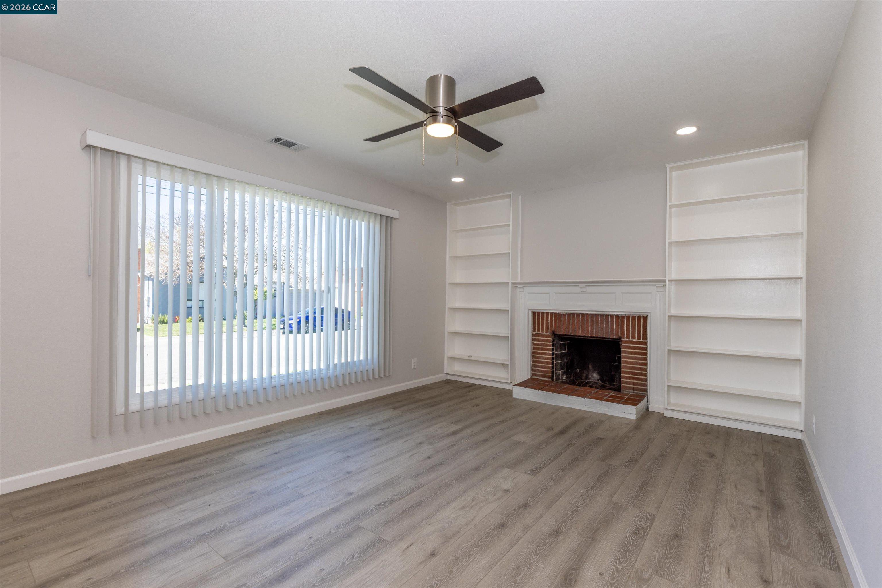 Detail Gallery Image 5 of 30 For 15090 Edgemoor St, San Leandro,  CA 94579 - 3 Beds | 1 Baths