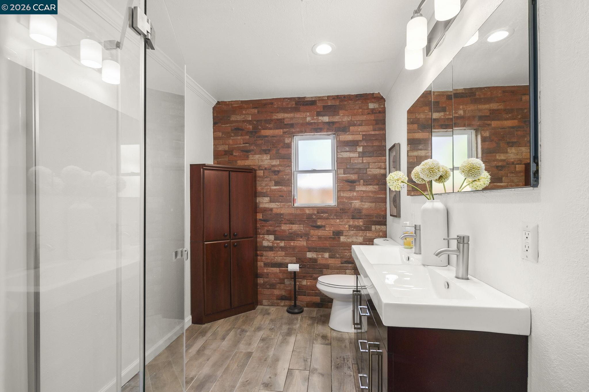 Detail Gallery Image 15 of 27 For 464 Palm Avenue, Martinez,  CA 94553 - 3 Beds | 2 Baths