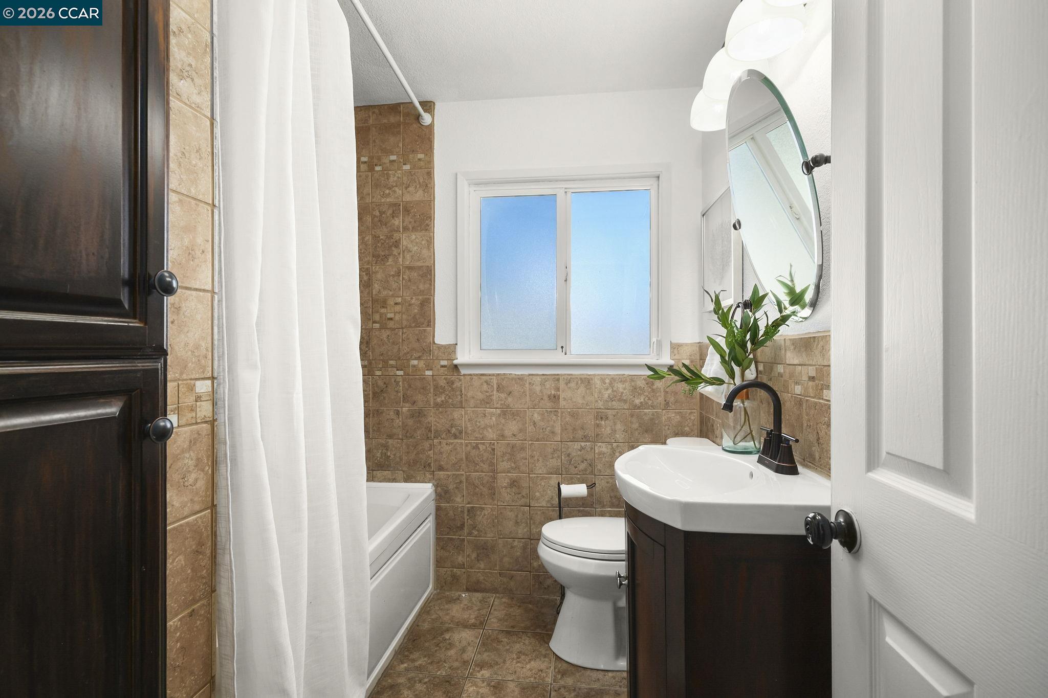 Detail Gallery Image 18 of 27 For 464 Palm Avenue, Martinez,  CA 94553 - 3 Beds | 2 Baths