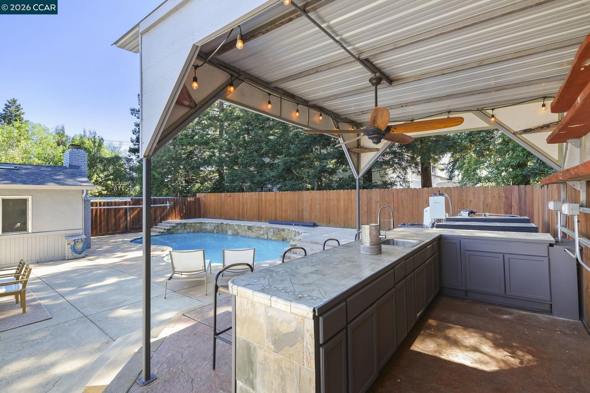 Detail Gallery Image 20 of 27 For 464 Palm Avenue, Martinez,  CA 94553 - 3 Beds | 2 Baths