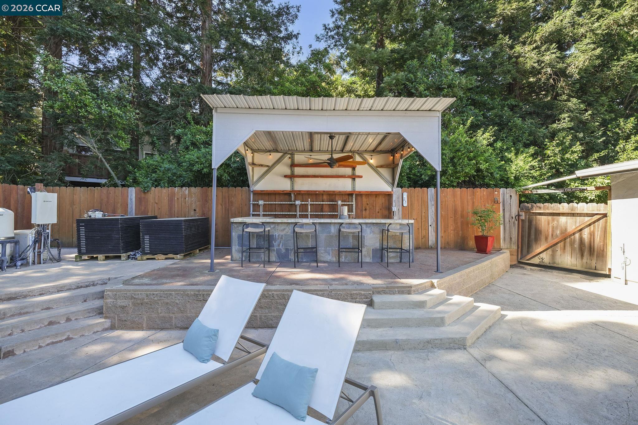 Detail Gallery Image 21 of 27 For 464 Palm Avenue, Martinez,  CA 94553 - 3 Beds | 2 Baths