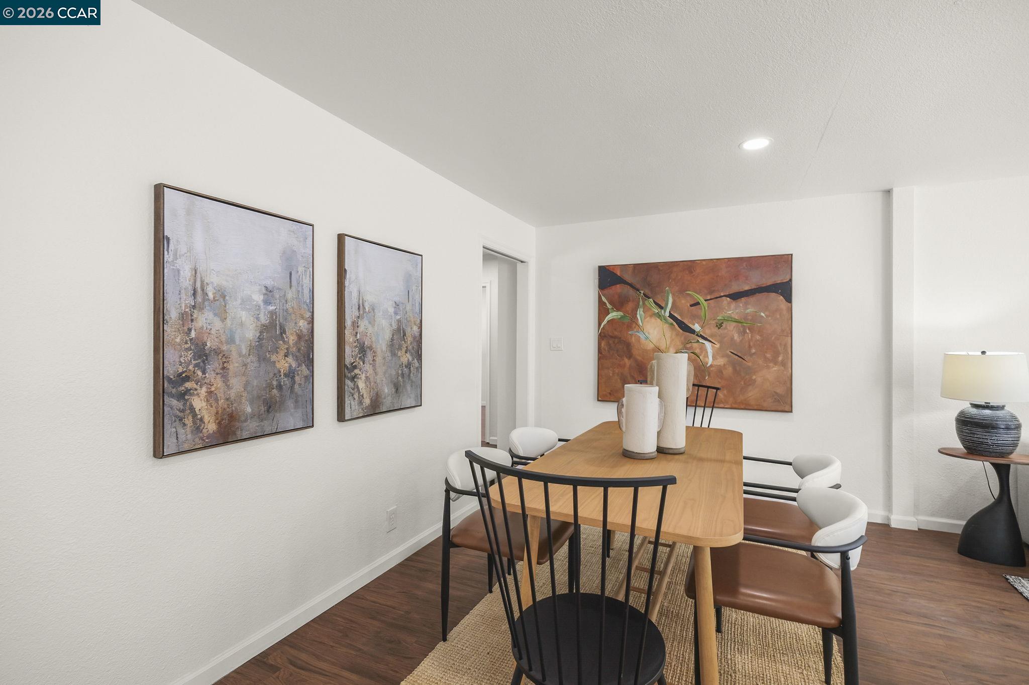 Detail Gallery Image 9 of 27 For 464 Palm Avenue, Martinez,  CA 94553 - 3 Beds | 2 Baths