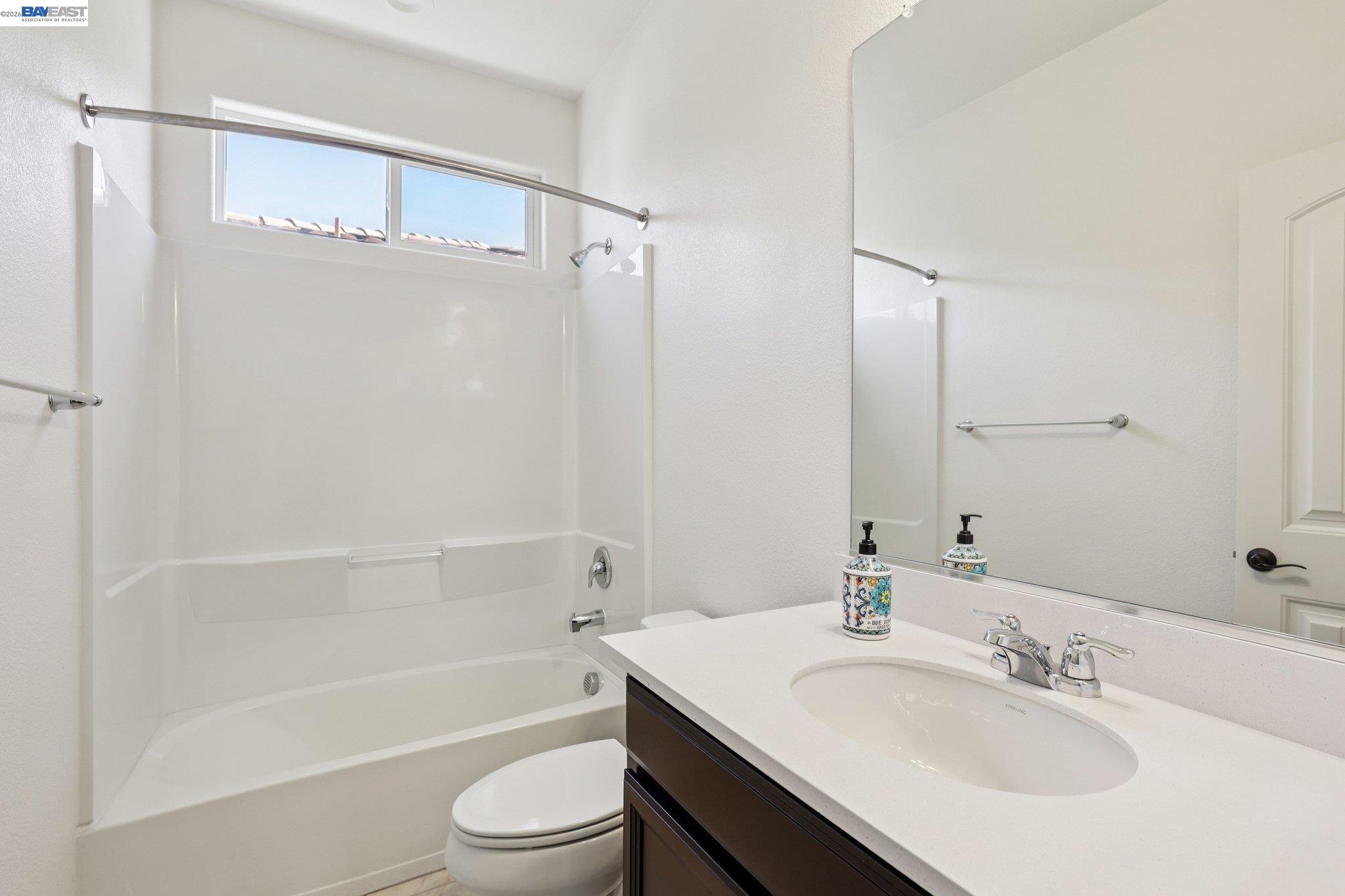 Detail Gallery Image 23 of 58 For 510 E Albertina Ave, Mountain House,  CA 95391 - 5 Beds | 4 Baths