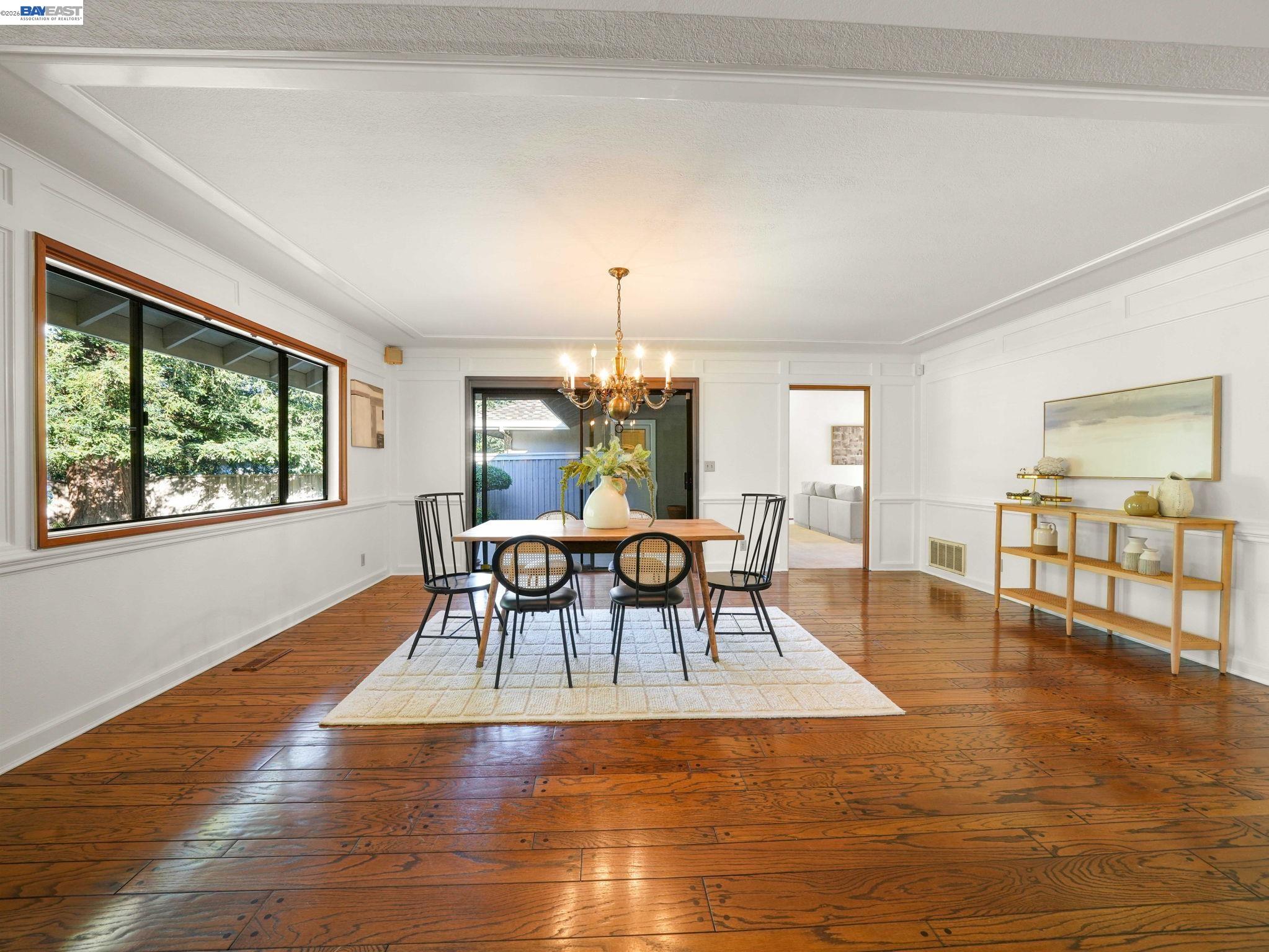 Detail Gallery Image 16 of 41 For 261 Saint Paul Dr, Alamo,  CA 94507 - 4 Beds | 3/1 Baths