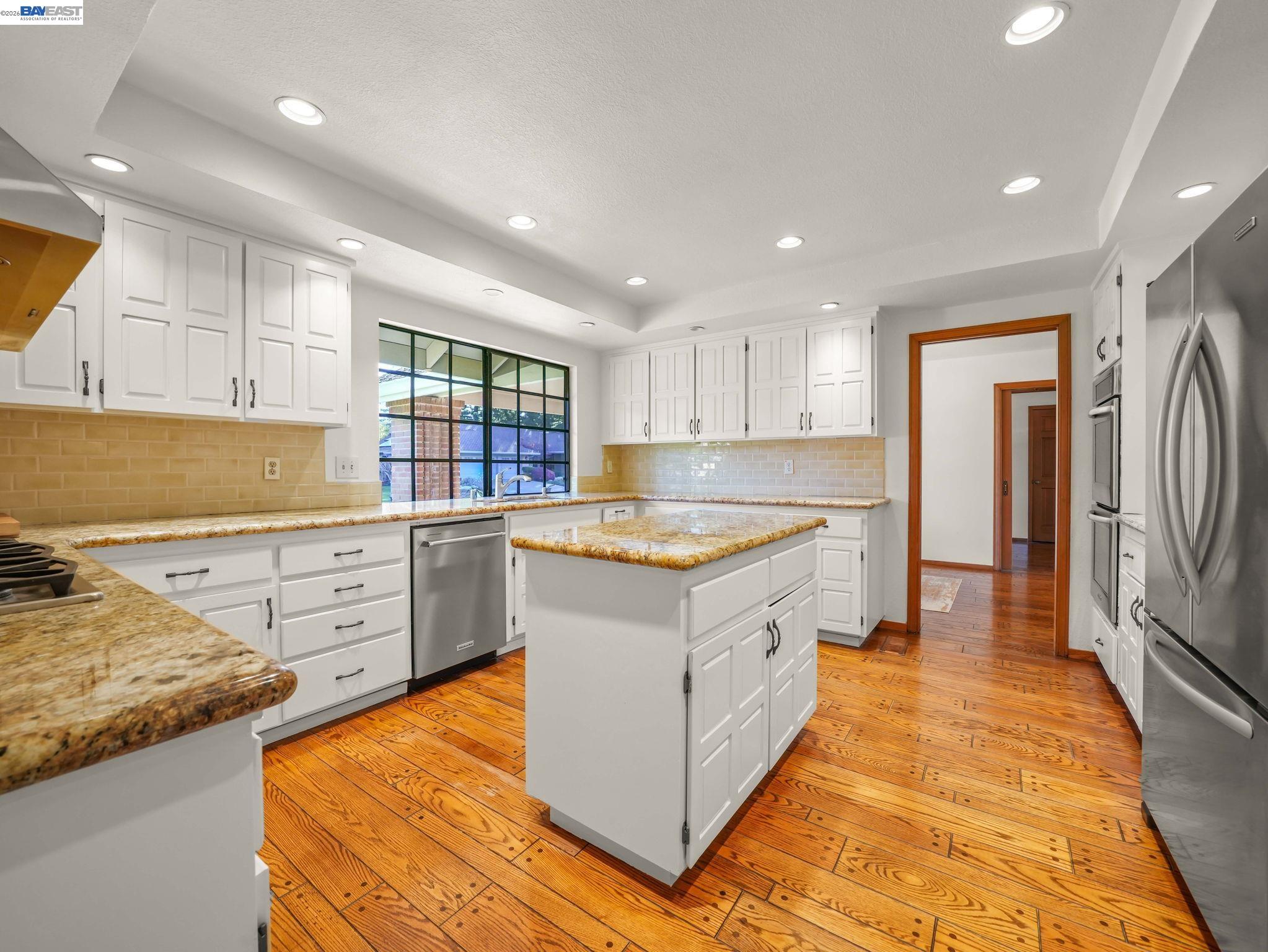 Detail Gallery Image 20 of 41 For 261 Saint Paul Dr, Alamo,  CA 94507 - 4 Beds | 3/1 Baths