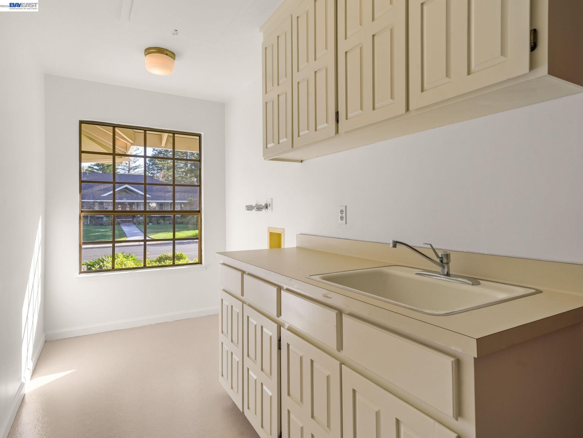 Detail Gallery Image 34 of 41 For 261 Saint Paul Dr, Alamo,  CA 94507 - 4 Beds | 3/1 Baths