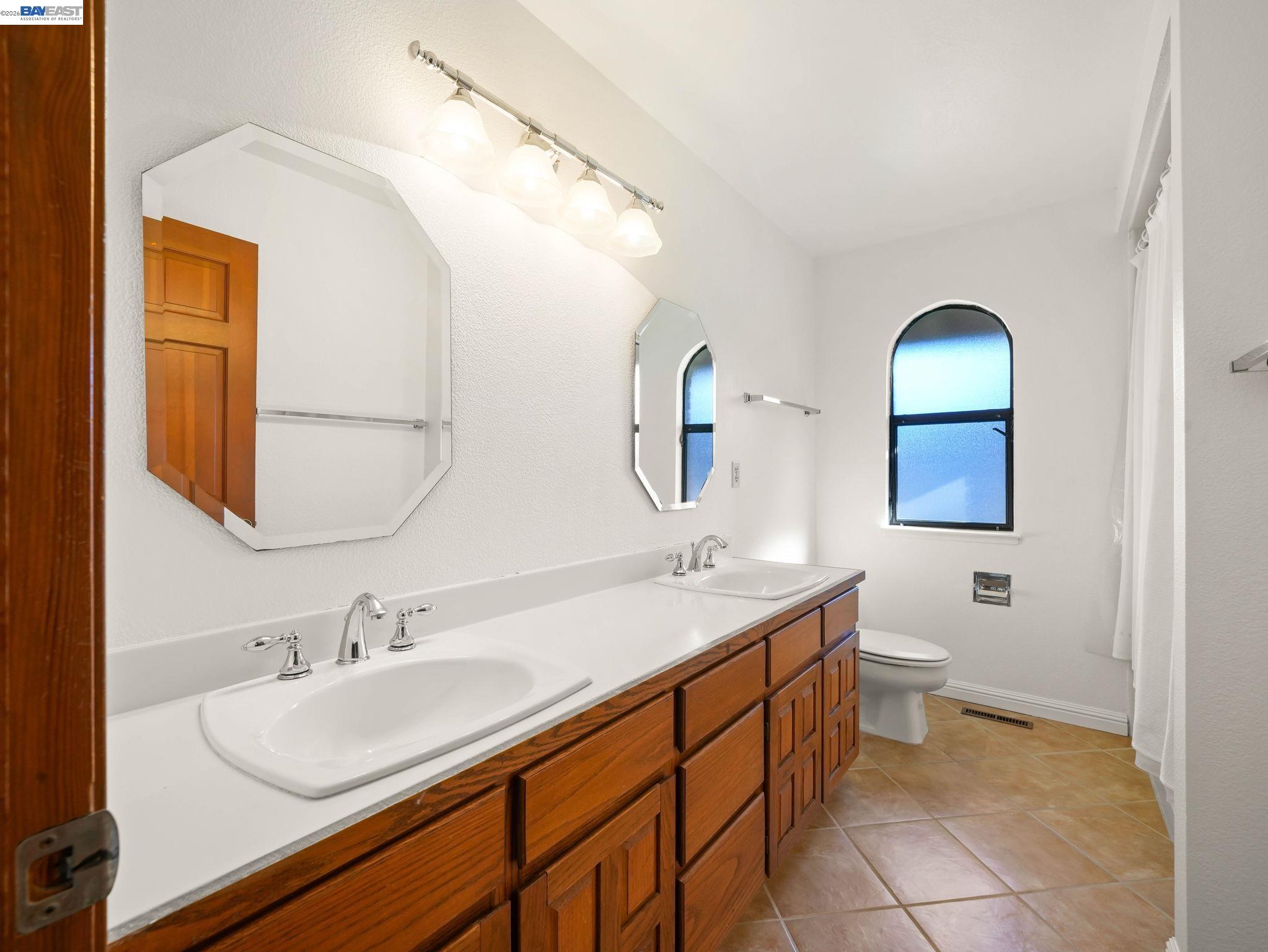 Detail Gallery Image 39 of 41 For 261 Saint Paul Dr, Alamo,  CA 94507 - 4 Beds | 3/1 Baths