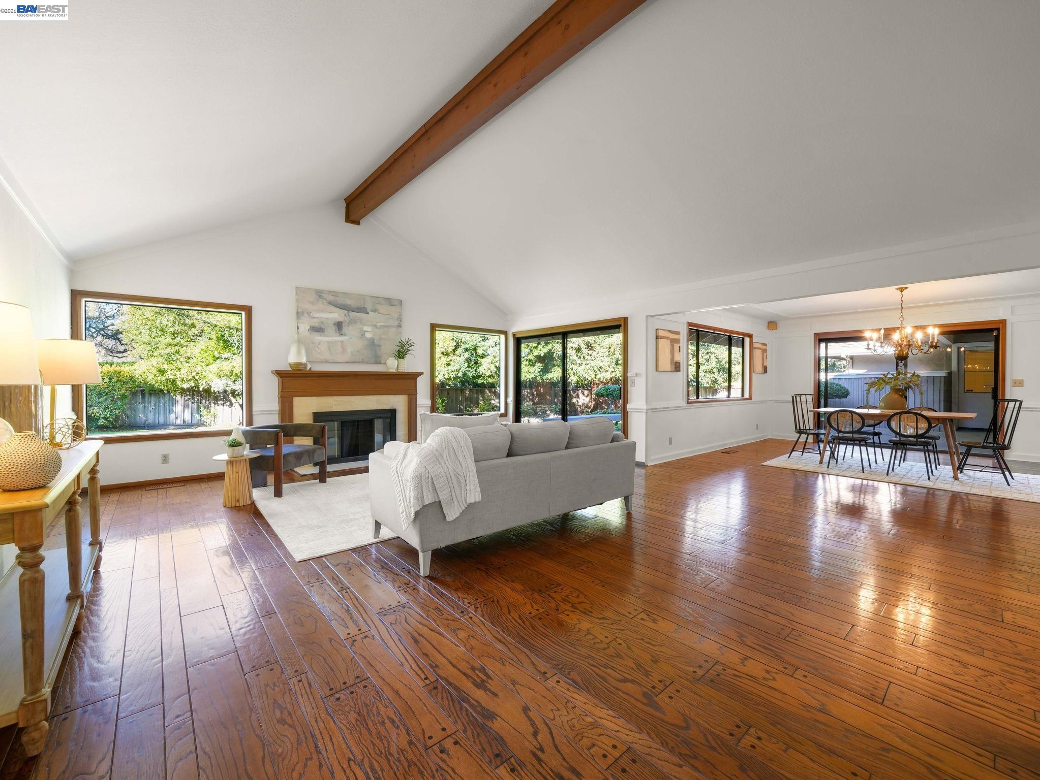 Detail Gallery Image 5 of 41 For 261 Saint Paul Dr, Alamo,  CA 94507 - 4 Beds | 3/1 Baths