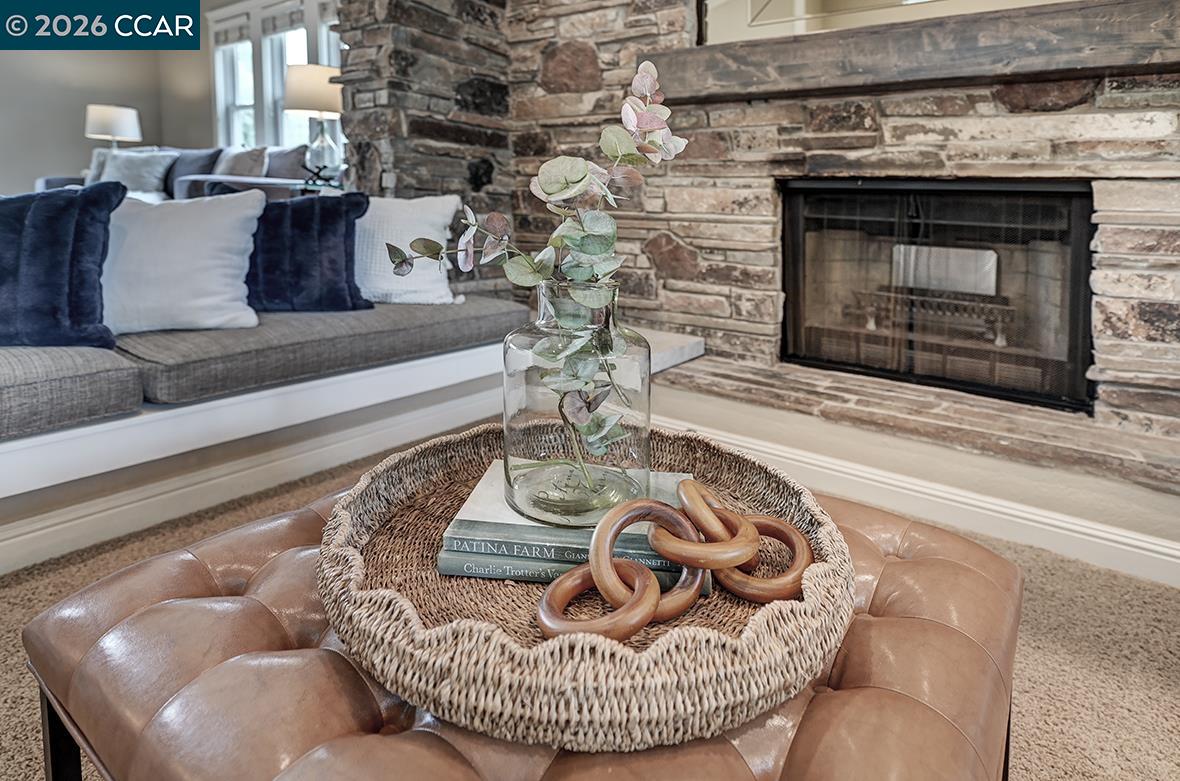 Detail Gallery Image 13 of 60 For 304 Livorna Heights Rd, Alamo,  CA 94507 - 5 Beds | 3/1 Baths