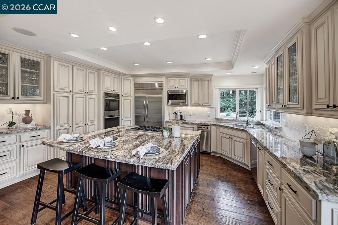 Detail Gallery Image 22 of 60 For 304 Livorna Heights Rd, Alamo,  CA 94507 - 5 Beds | 3/1 Baths