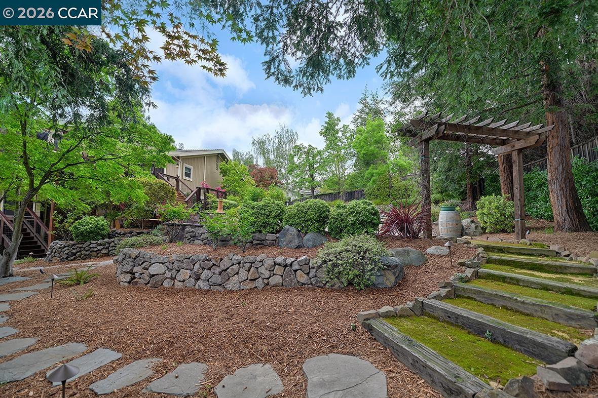 Detail Gallery Image 57 of 60 For 304 Livorna Heights Rd, Alamo,  CA 94507 - 5 Beds | 3/1 Baths