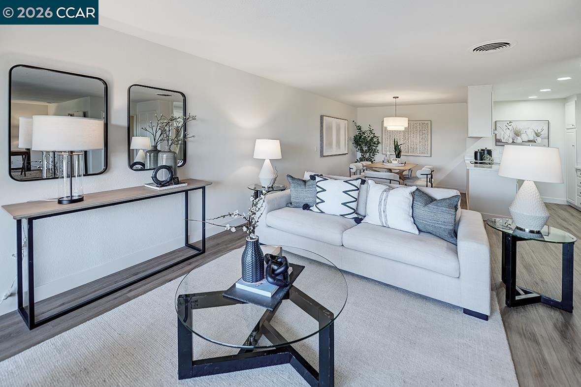 Photo #10: 41127250 Listing: Photo #10