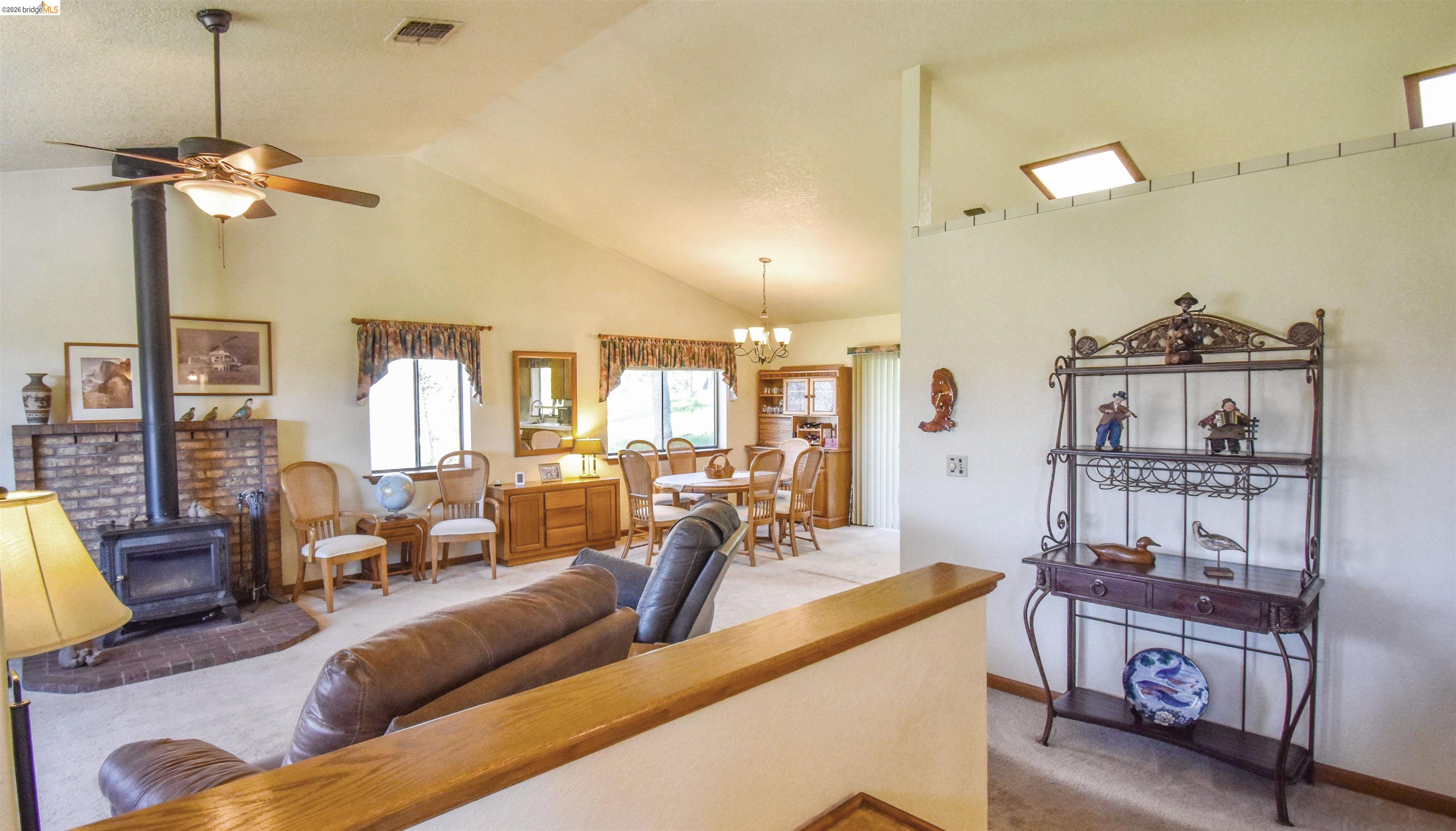 Detail Gallery Image 5 of 48 For 15170 Potato Ranch Rd, Sonora,  CA 95370 - 3 Beds | 3 Baths