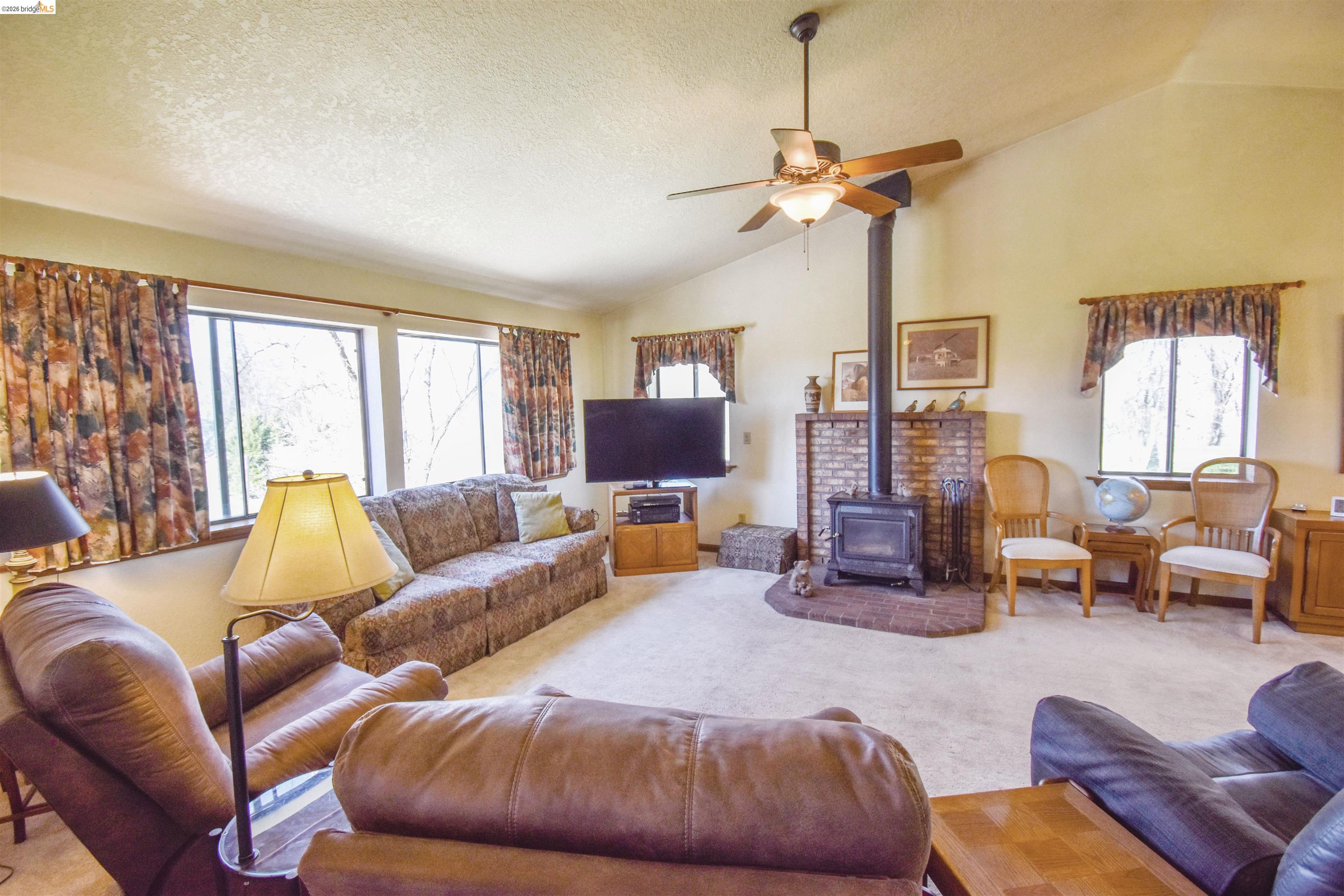 Detail Gallery Image 7 of 48 For 15170 Potato Ranch Rd, Sonora,  CA 95370 - 3 Beds | 3 Baths