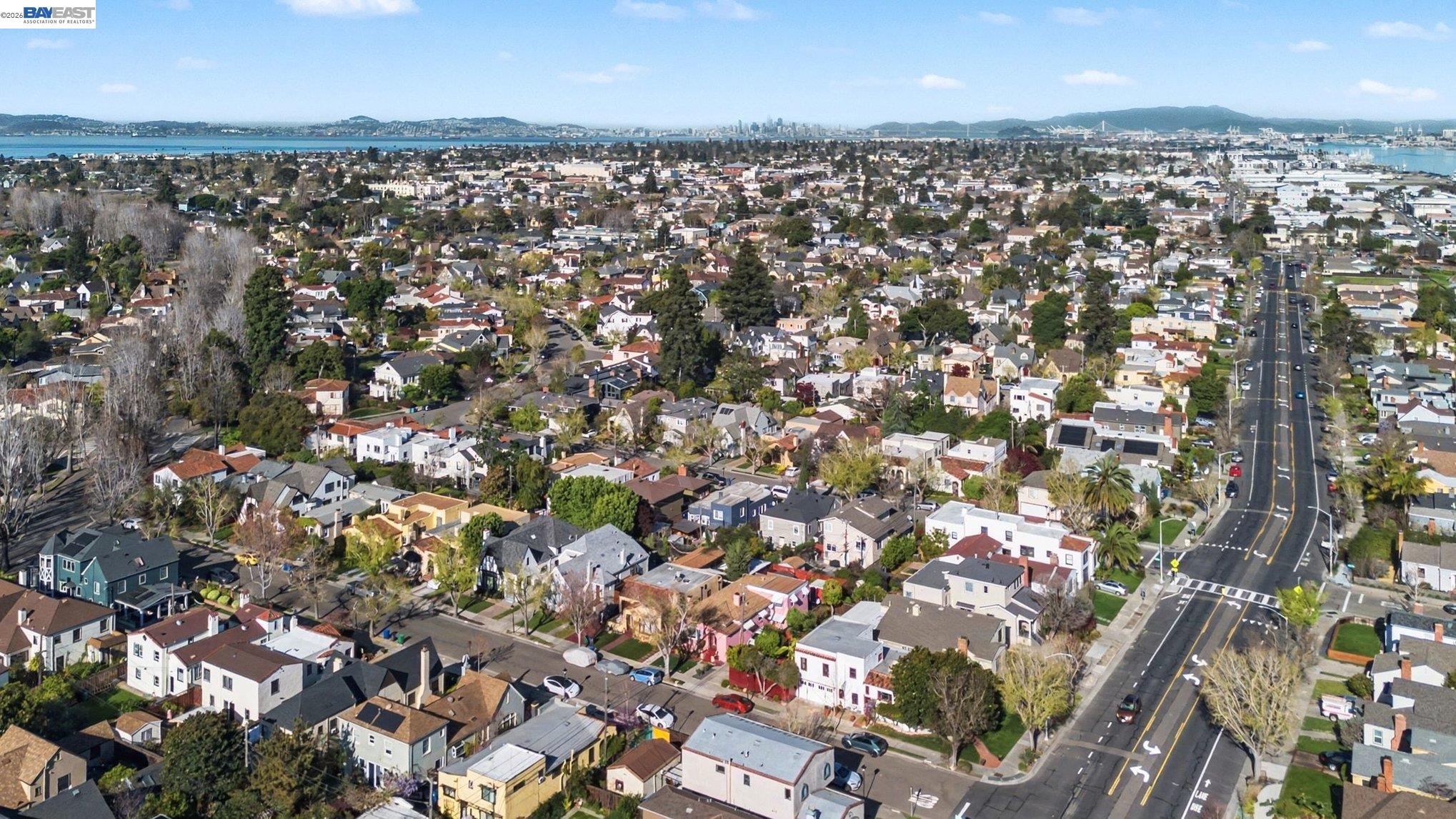 Detail Gallery Image 32 of 32 For 3024 Fernside Blvd, Alameda,  CA 94501 - 3 Beds | 1/1 Baths