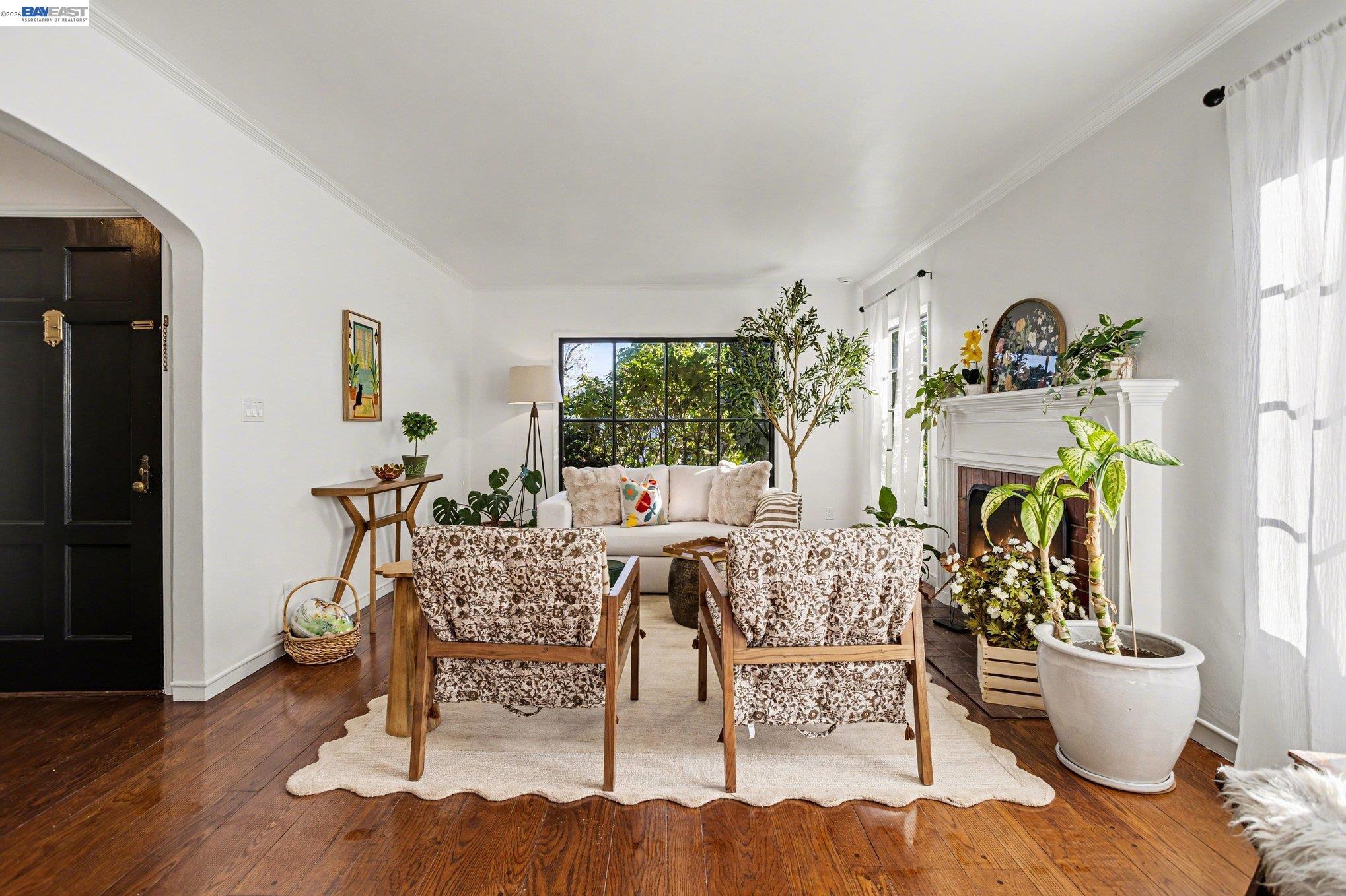 Detail Gallery Image 6 of 32 For 3024 Fernside Blvd, Alameda,  CA 94501 - 3 Beds | 1/1 Baths