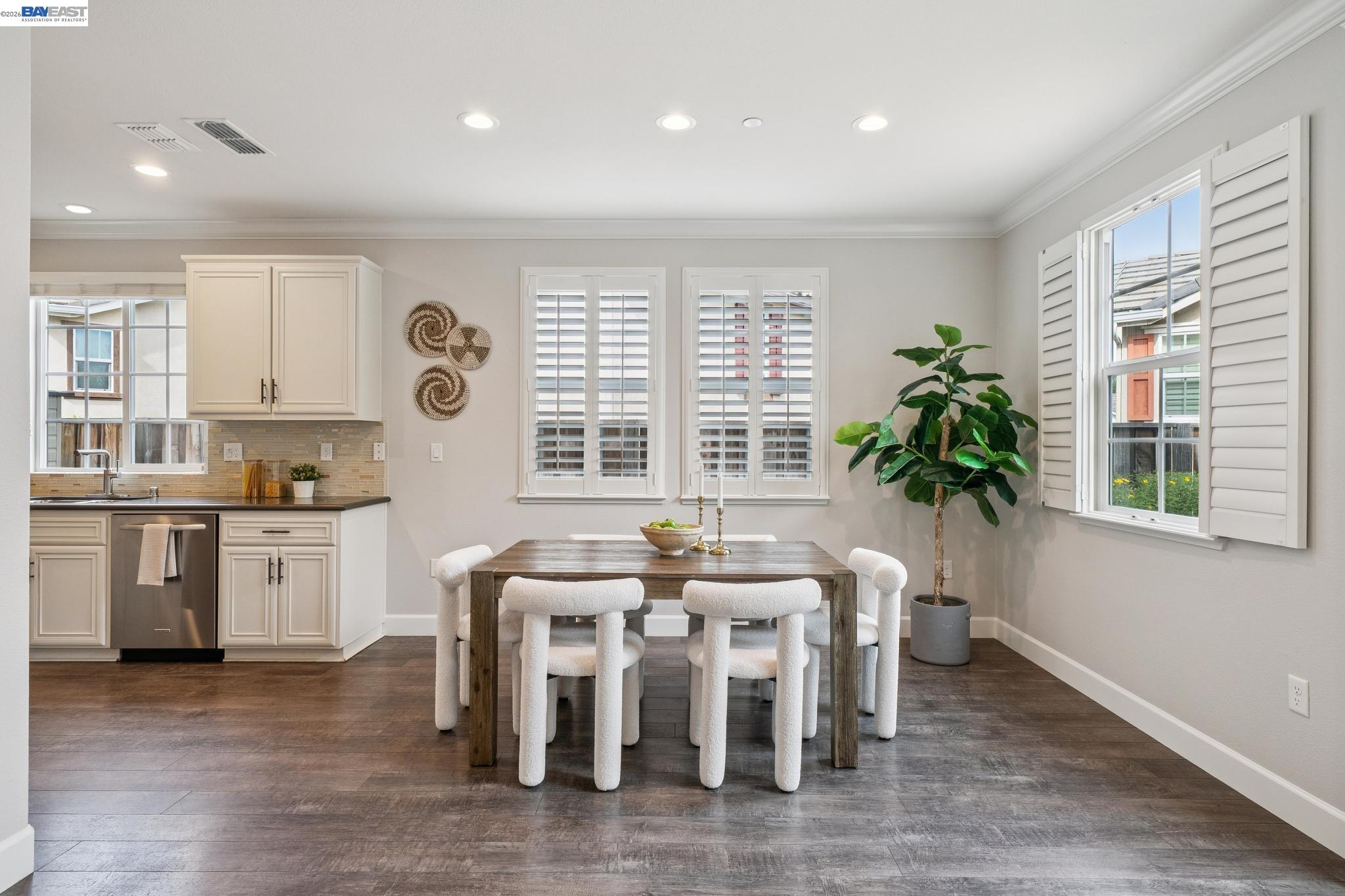 Detail Gallery Image 14 of 59 For 380 Elworthy Ranch Cir, Danville,  CA 94526 - 3 Beds | 2/1 Baths