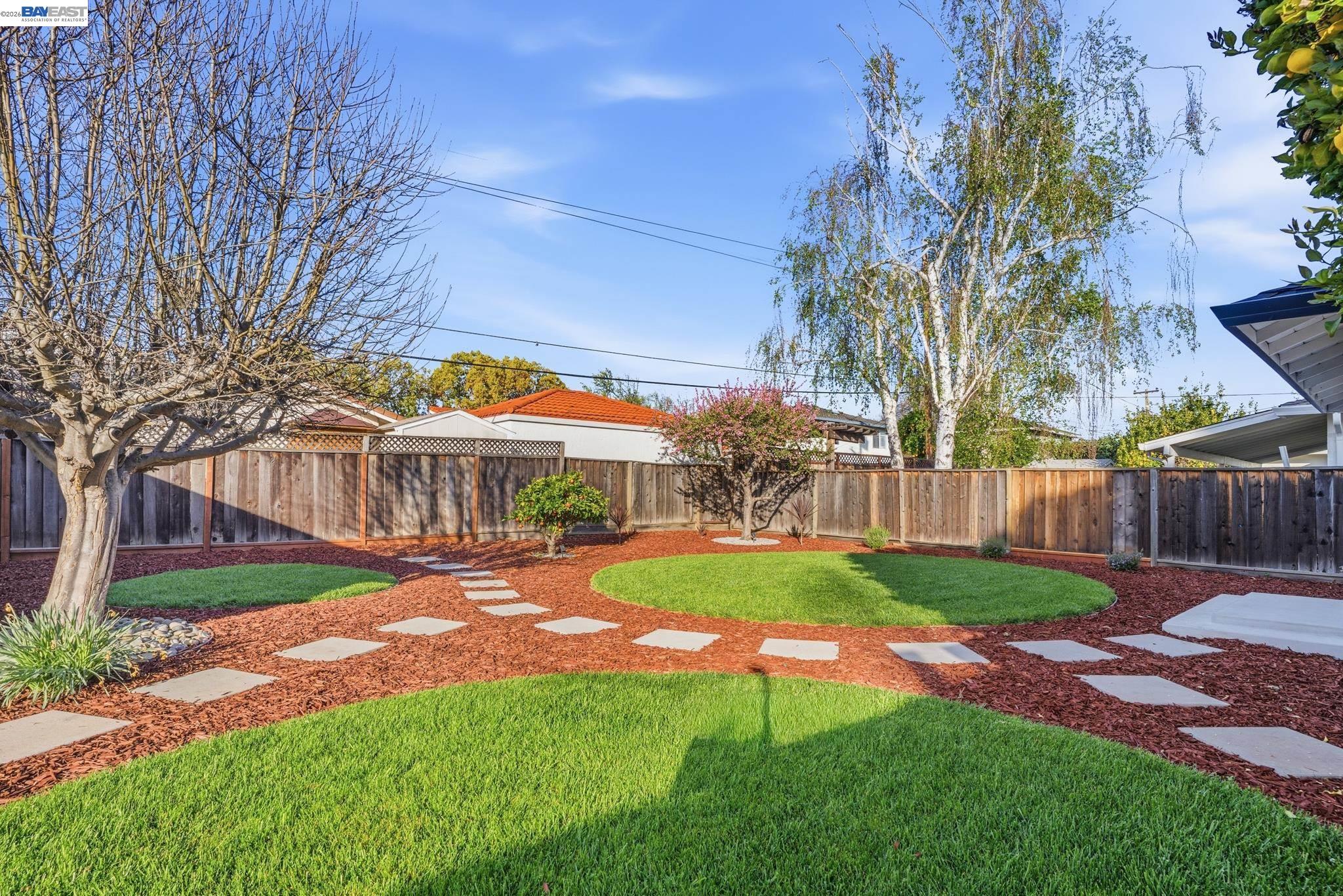 Detail Gallery Image 8 of 42 For 1743 Willow Creek Ct, San Jose,  CA 95124 - 4 Beds | 3 Baths