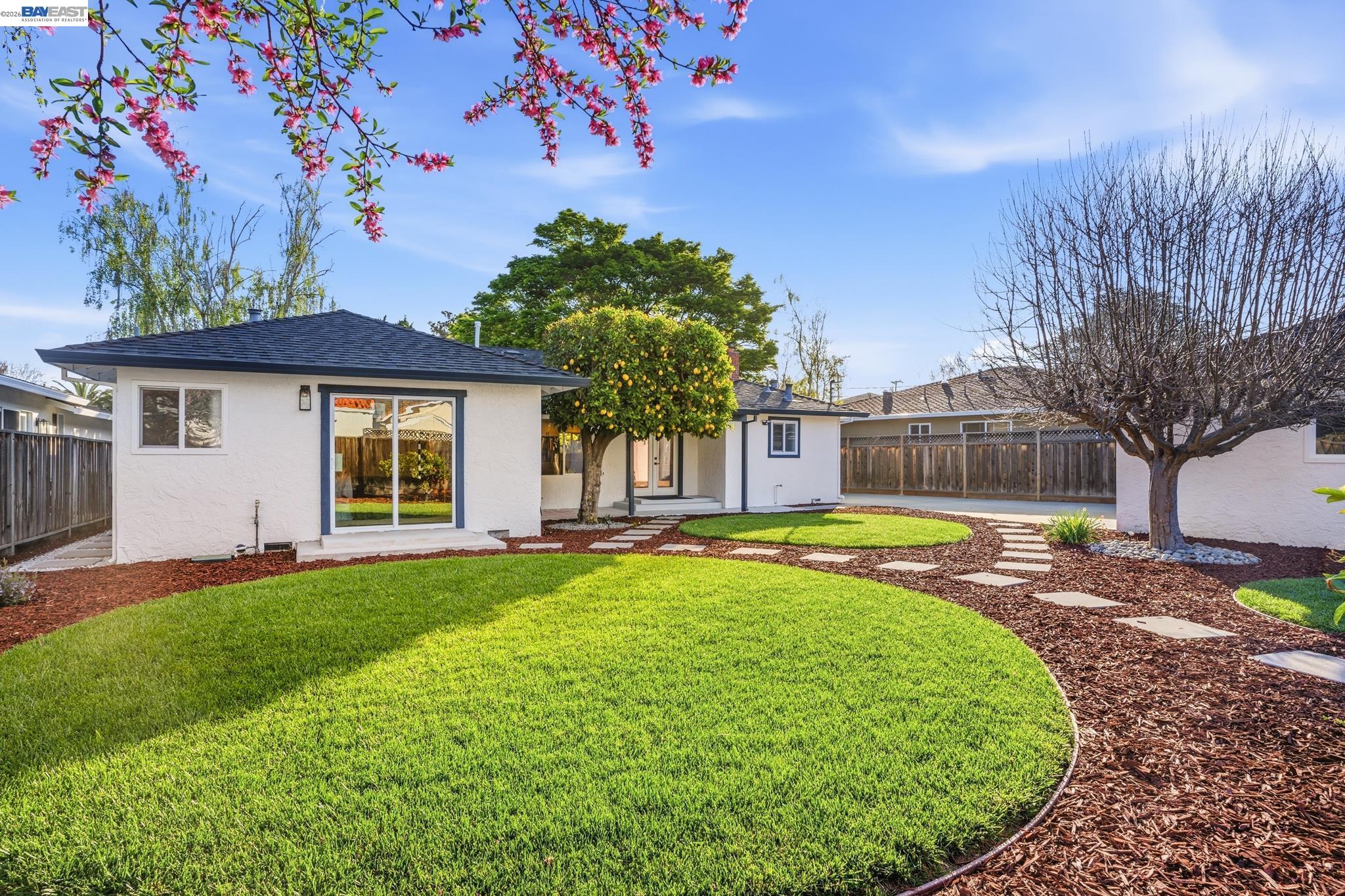 Detail Gallery Image 9 of 42 For 1743 Willow Creek Ct, San Jose,  CA 95124 - 4 Beds | 3 Baths