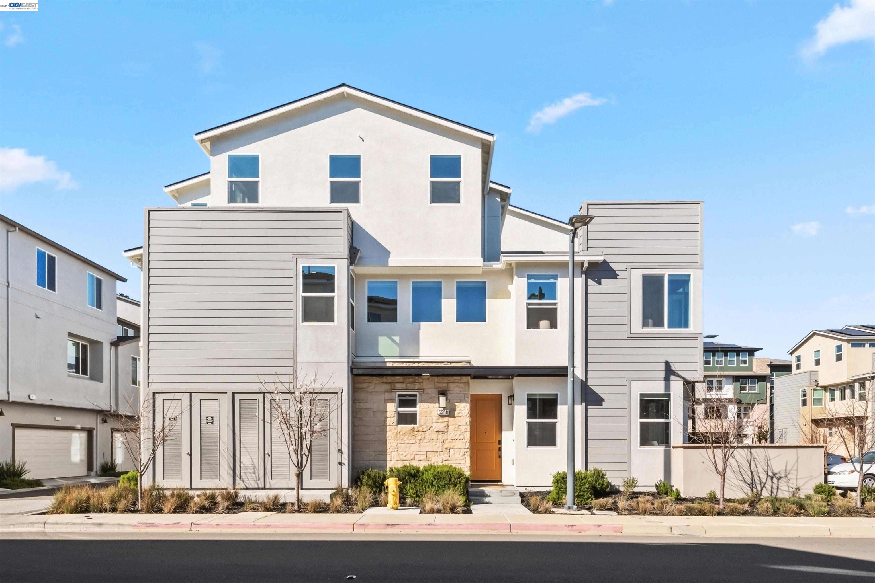 Front Image Thumbnail for BE41127262