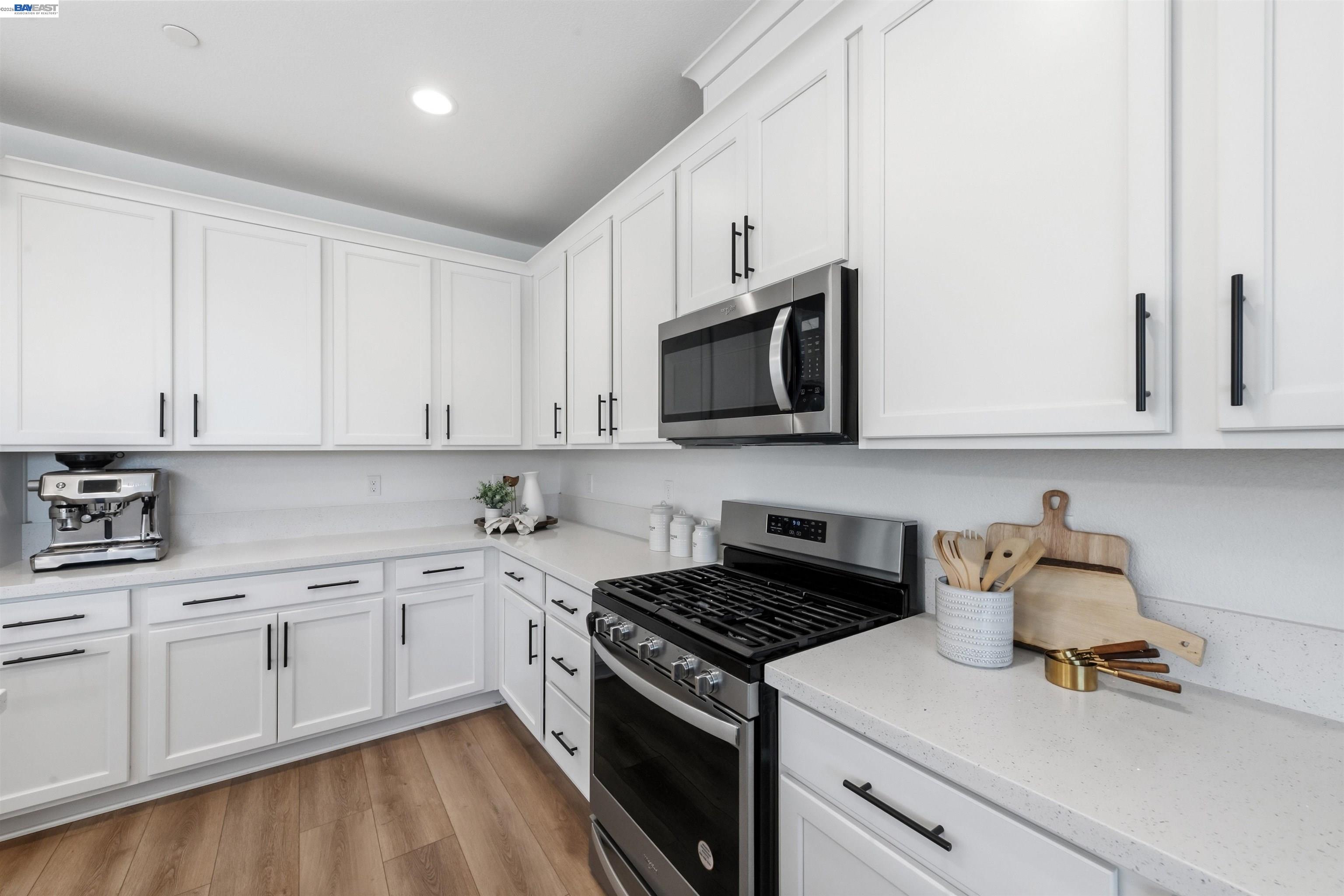 Photo #5: 41127262 Listing: Photo #5