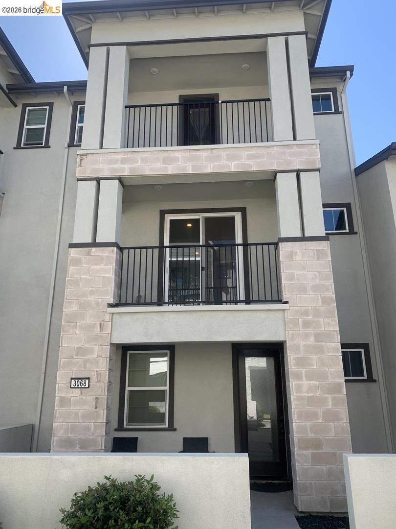 Front Image Thumbnail for EB41127263