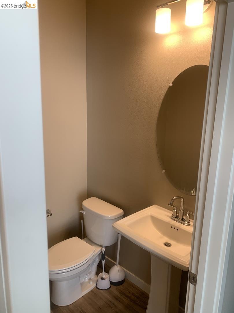 Detail Gallery Image 11 of 20 For 3068 Windwalker Walk, Sacramento,  CA 95833 - 4 Beds | 3/1 Baths