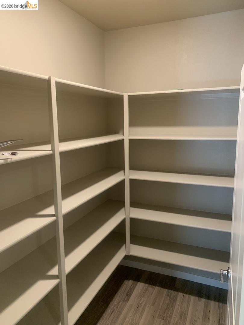 Detail Gallery Image 7 of 20 For 3068 Windwalker Walk, Sacramento,  CA 95833 - 4 Beds | 3/1 Baths