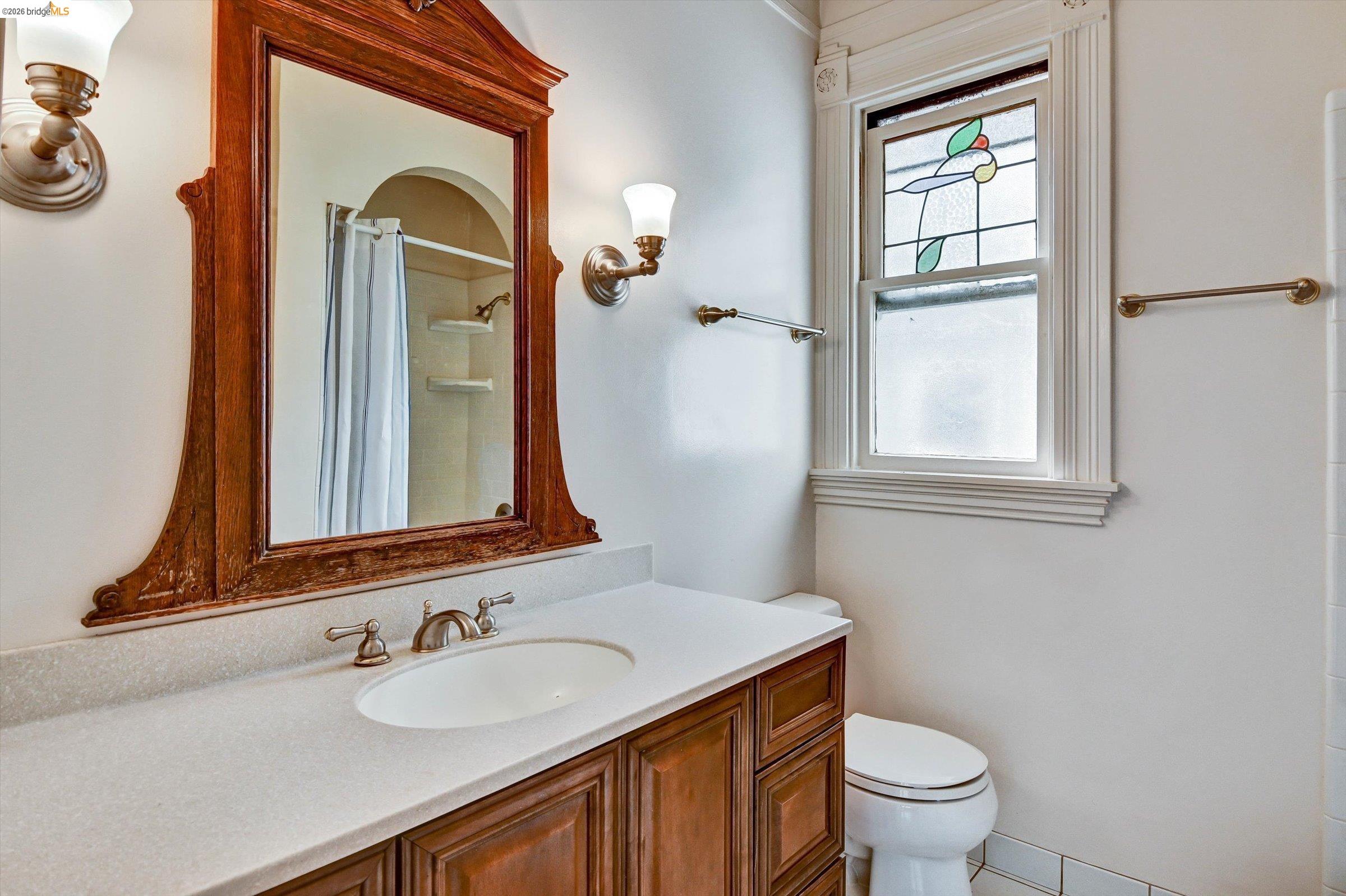 Detail Gallery Image 16 of 60 For 1822 Clinton Ave, Alameda,  CA 94501 - – Beds | – Baths