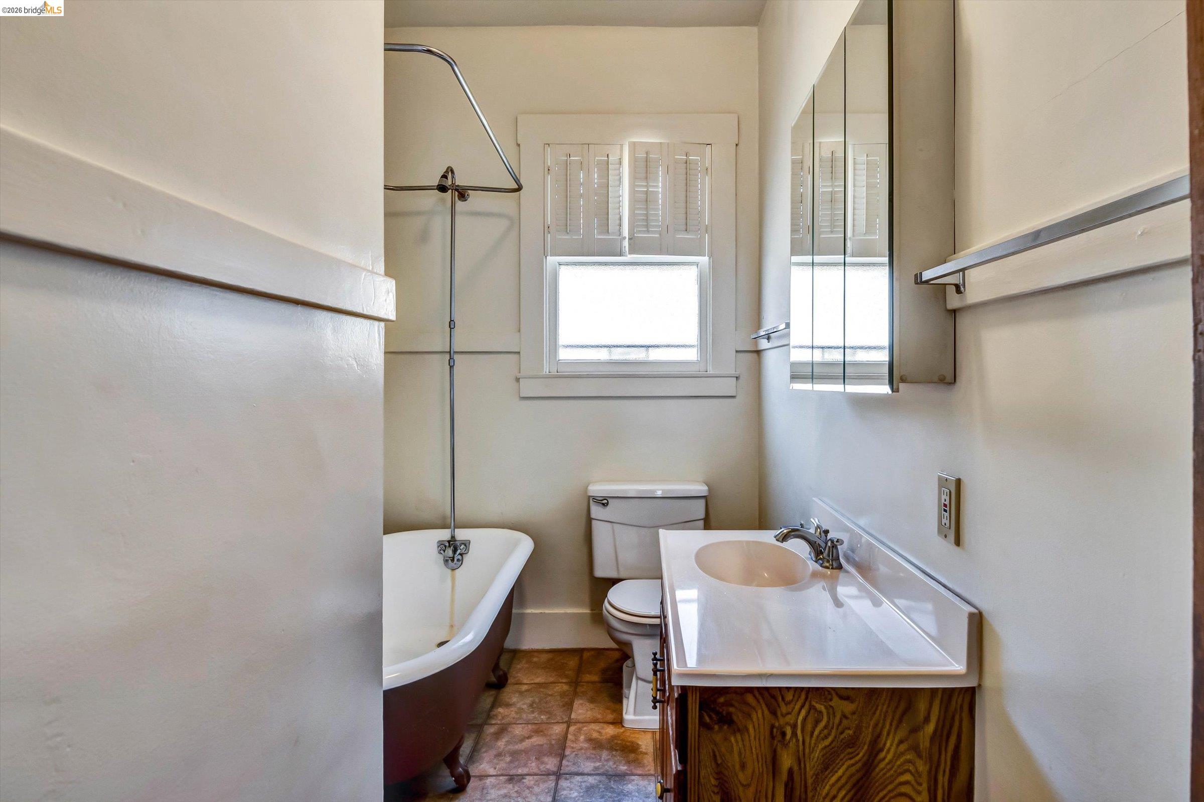 Detail Gallery Image 37 of 60 For 1822 Clinton Ave, Alameda,  CA 94501 - – Beds | – Baths