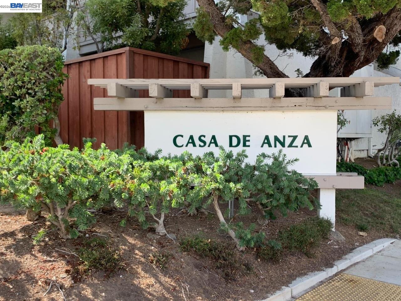 Detail Gallery Image 1 of 30 For 10439 Mary Ave, Cupertino,  CA 95014 - 2 Beds | 2/1 Baths