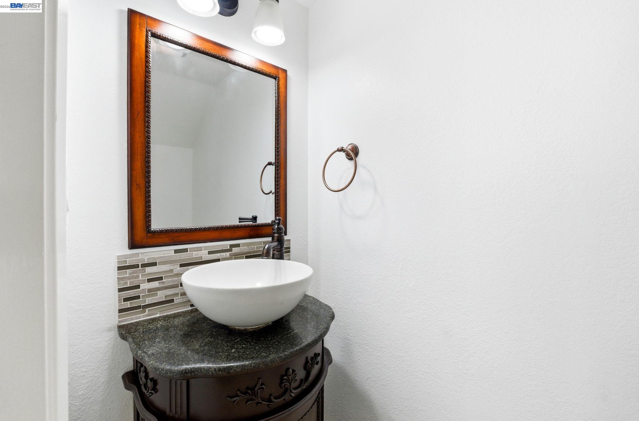 Detail Gallery Image 11 of 30 For 10439 Mary Ave, Cupertino,  CA 95014 - 2 Beds | 2/1 Baths