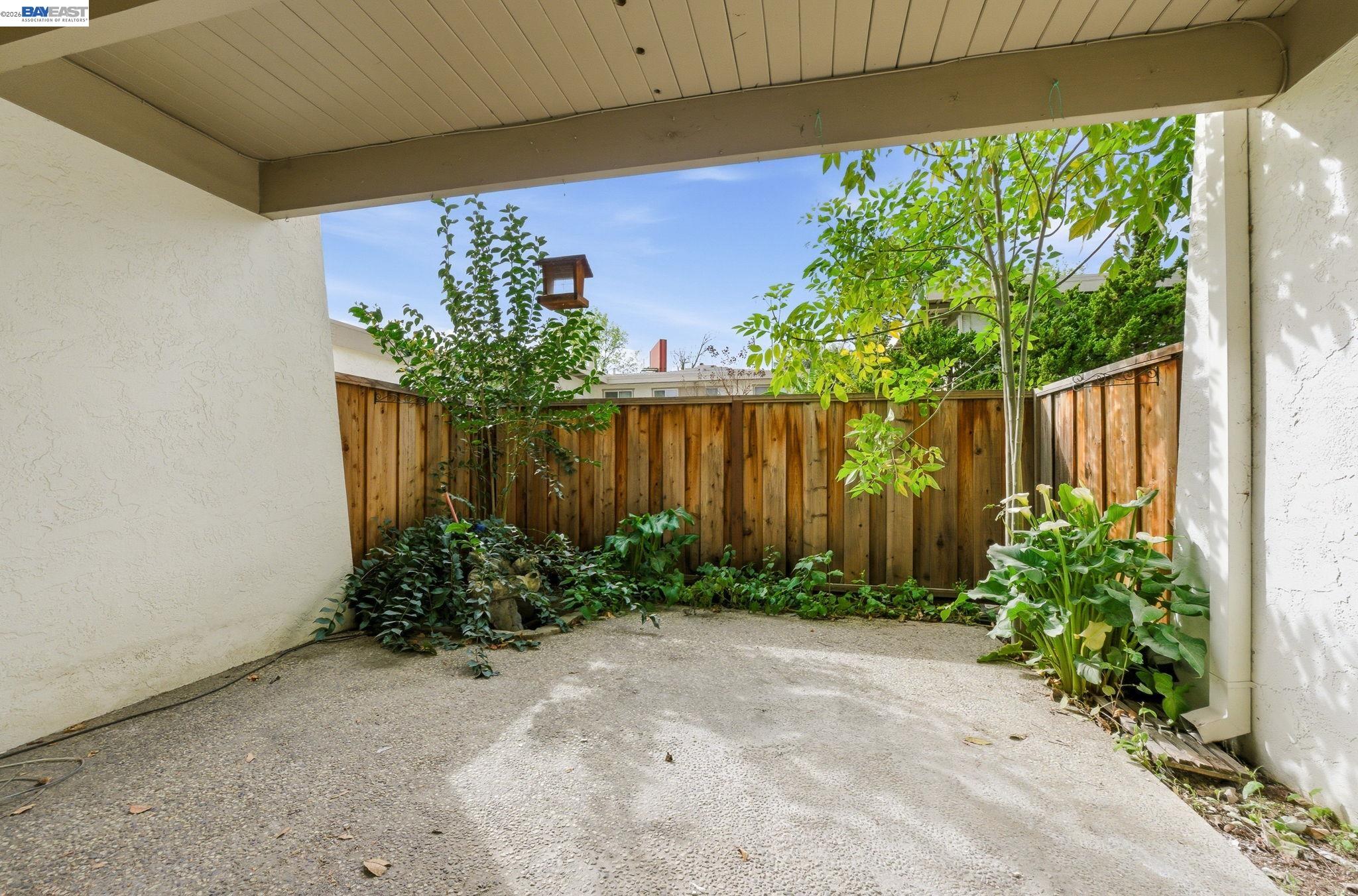 Detail Gallery Image 23 of 30 For 10439 Mary Ave, Cupertino,  CA 95014 - 2 Beds | 2/1 Baths