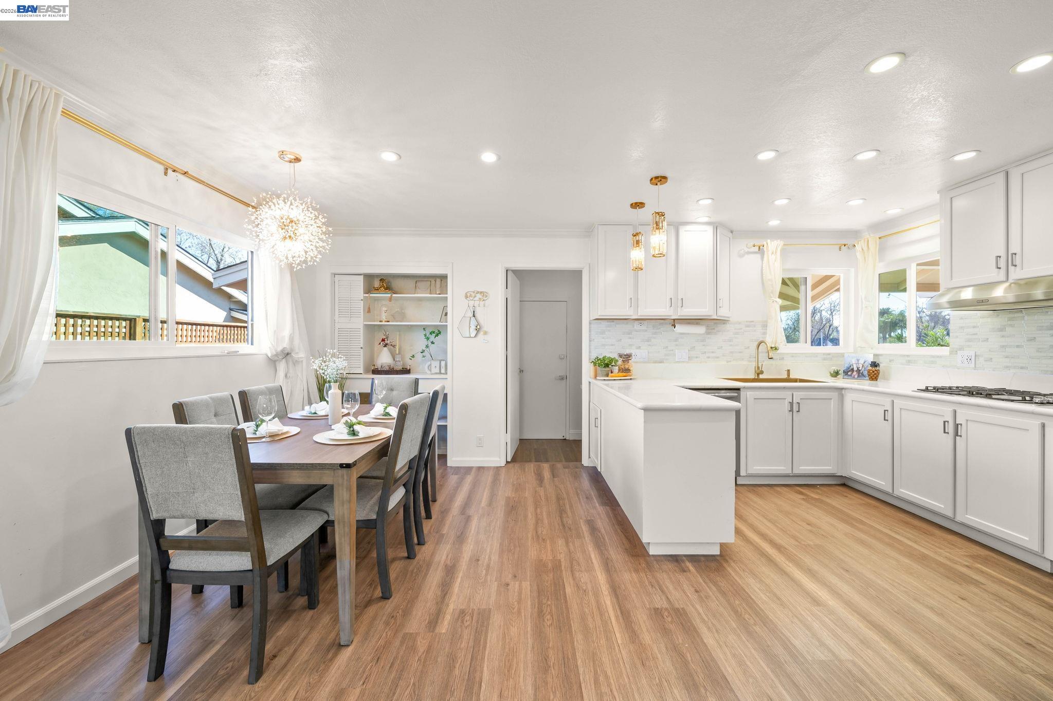 Detail Gallery Image 16 of 48 For 35290 Farnham Dr, Newark,  CA 94560 - 4 Beds | 2 Baths