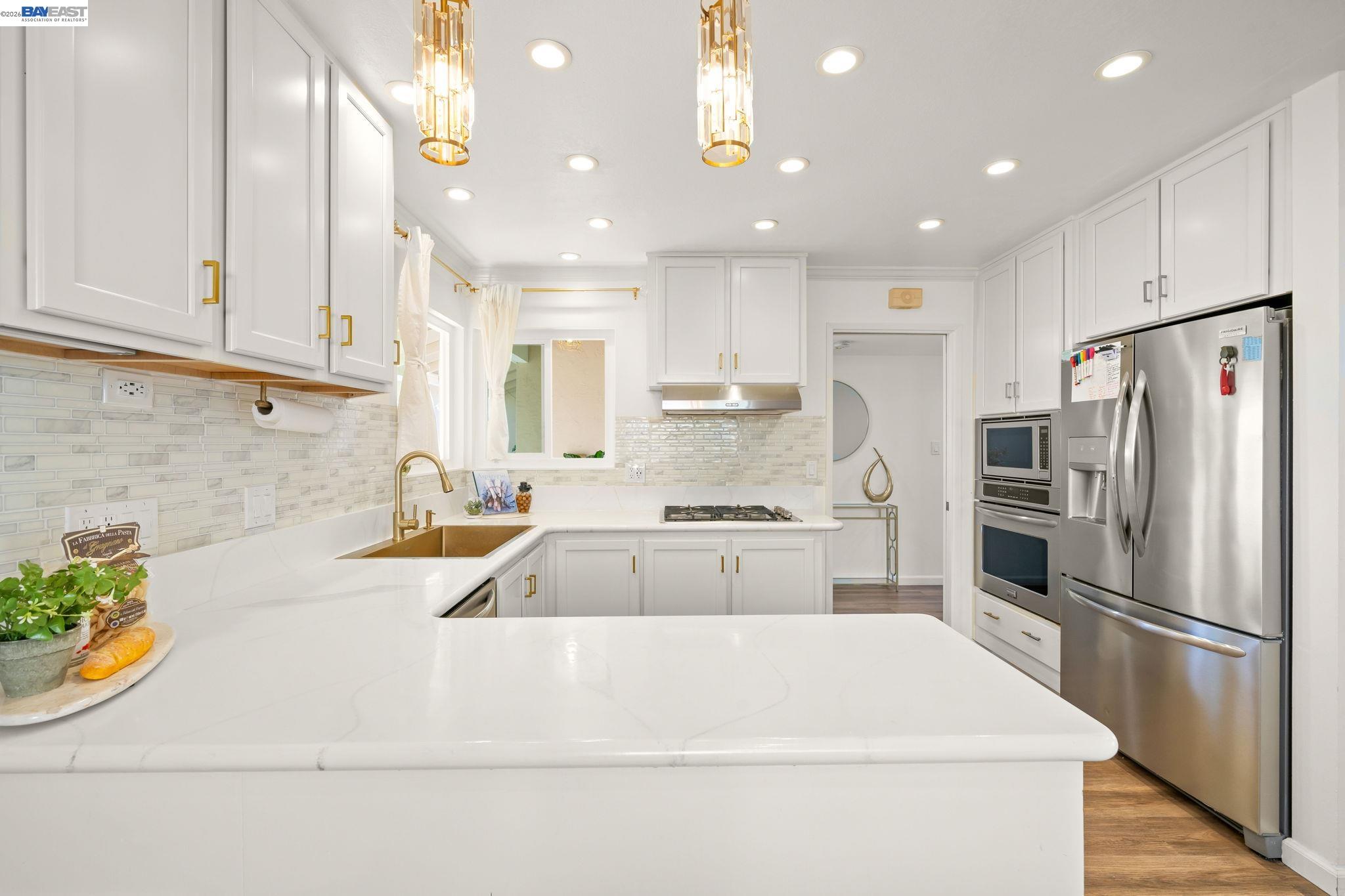 Detail Gallery Image 19 of 48 For 35290 Farnham Dr, Newark,  CA 94560 - 4 Beds | 2 Baths