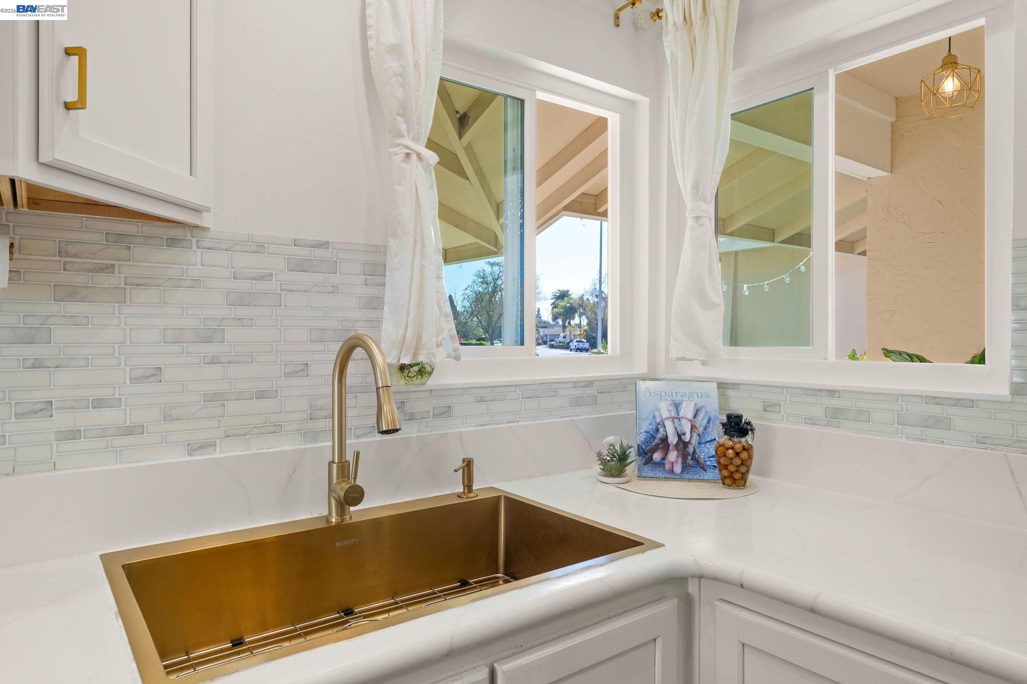 Detail Gallery Image 21 of 48 For 35290 Farnham Dr, Newark,  CA 94560 - 4 Beds | 2 Baths