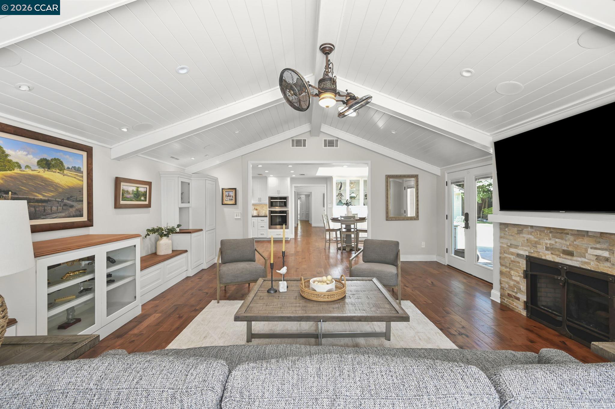 Detail Gallery Image 12 of 48 For 1496 Finley Lane, Alamo,  CA 94507-1127 - 4 Beds | 3 Baths