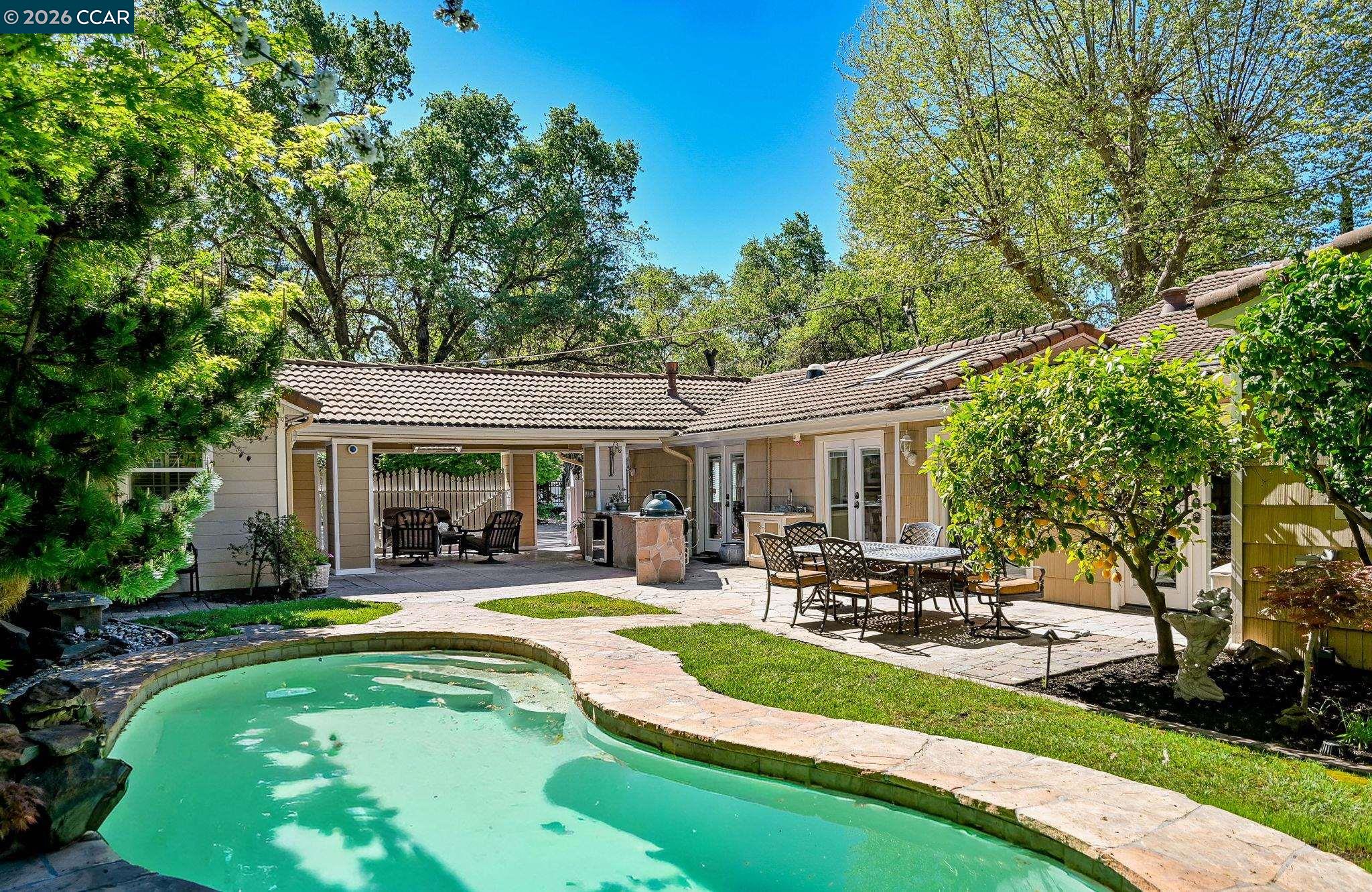 Detail Gallery Image 14 of 48 For 1496 Finley Lane, Alamo,  CA 94507-1127 - 4 Beds | 3 Baths