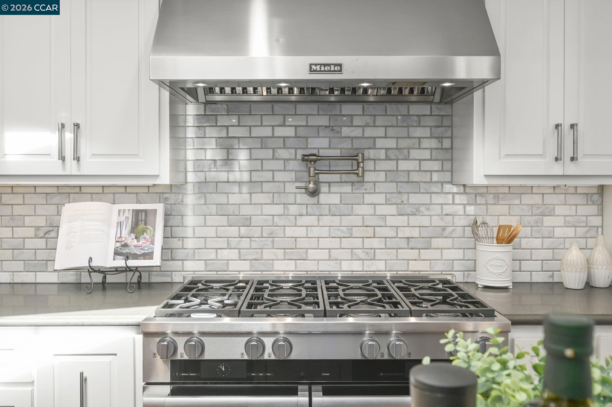 Detail Gallery Image 18 of 48 For 1496 Finley Lane, Alamo,  CA 94507-1127 - 4 Beds | 3 Baths