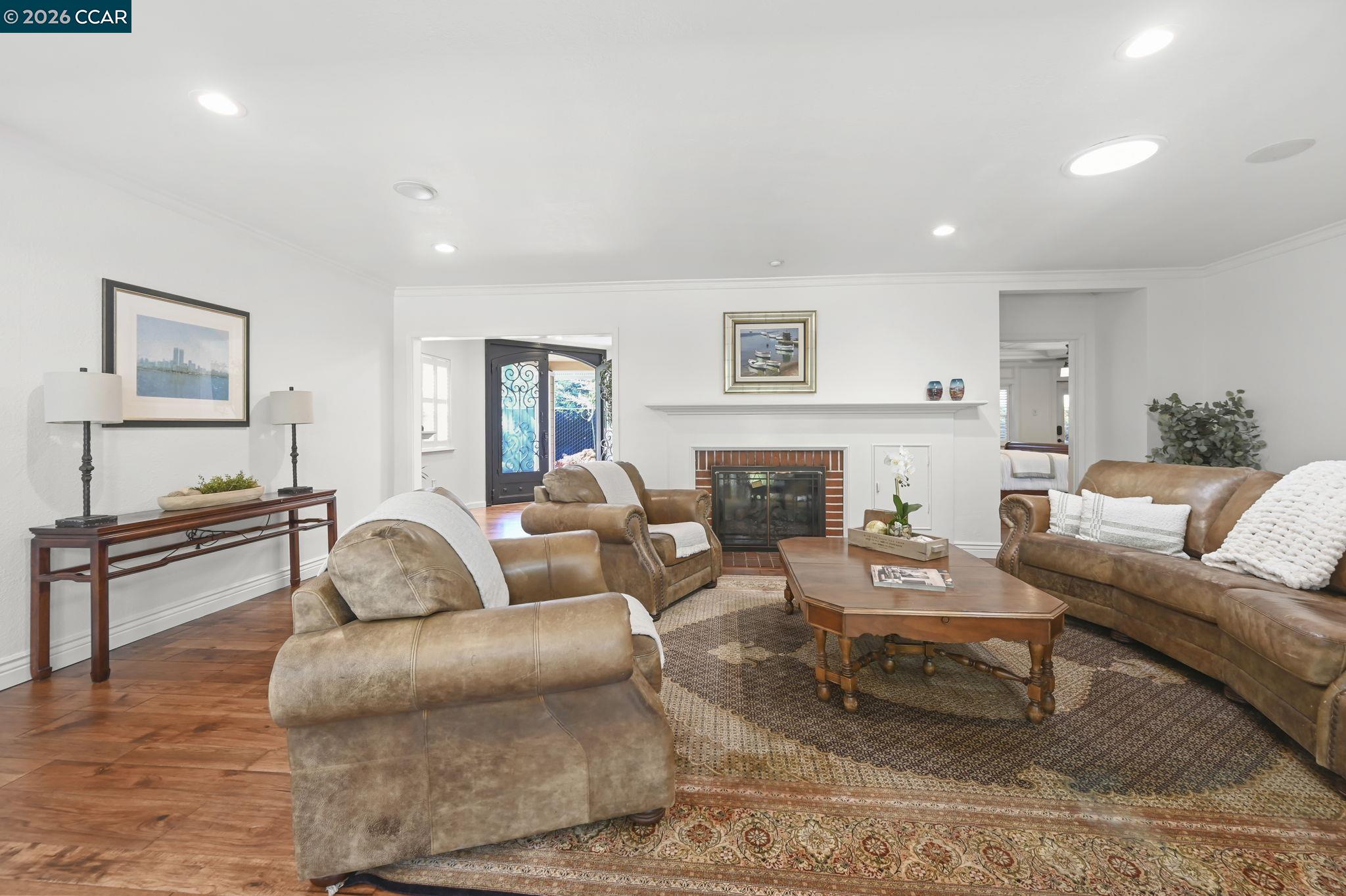 Detail Gallery Image 8 of 48 For 1496 Finley Lane, Alamo,  CA 94507-1127 - 4 Beds | 3 Baths