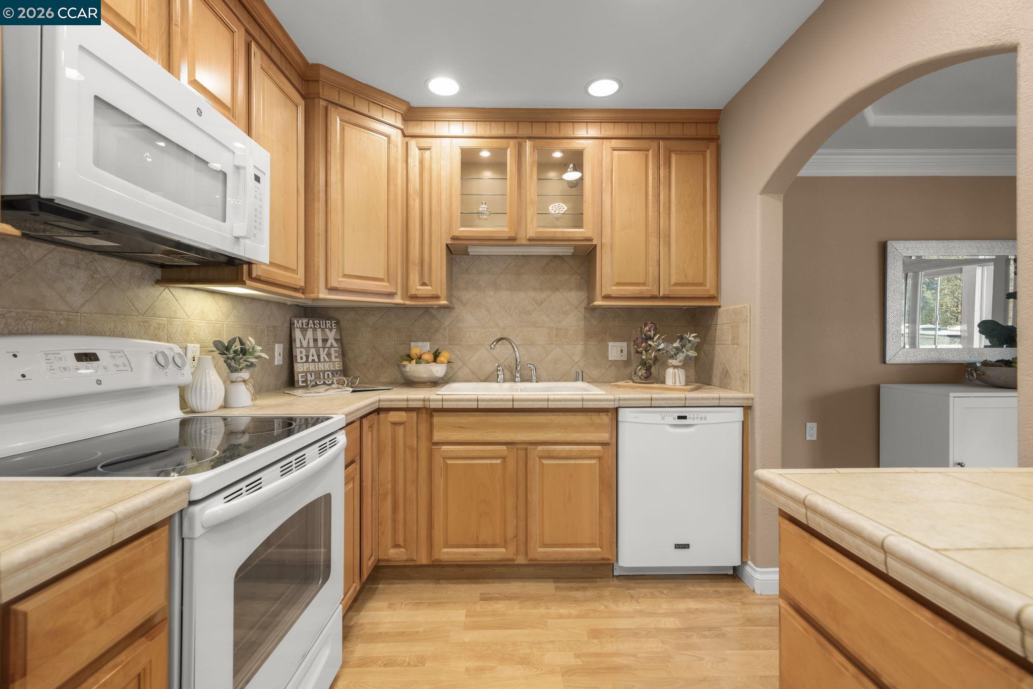 Photo #11: 41127270 Listing: Photo #11