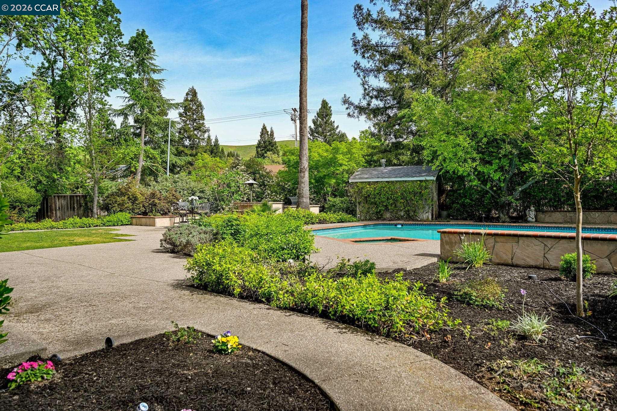 Detail Gallery Image 31 of 52 For 661 Derbyshire Place, Danville,  CA 94526-3606 - 6 Beds | 3 Baths