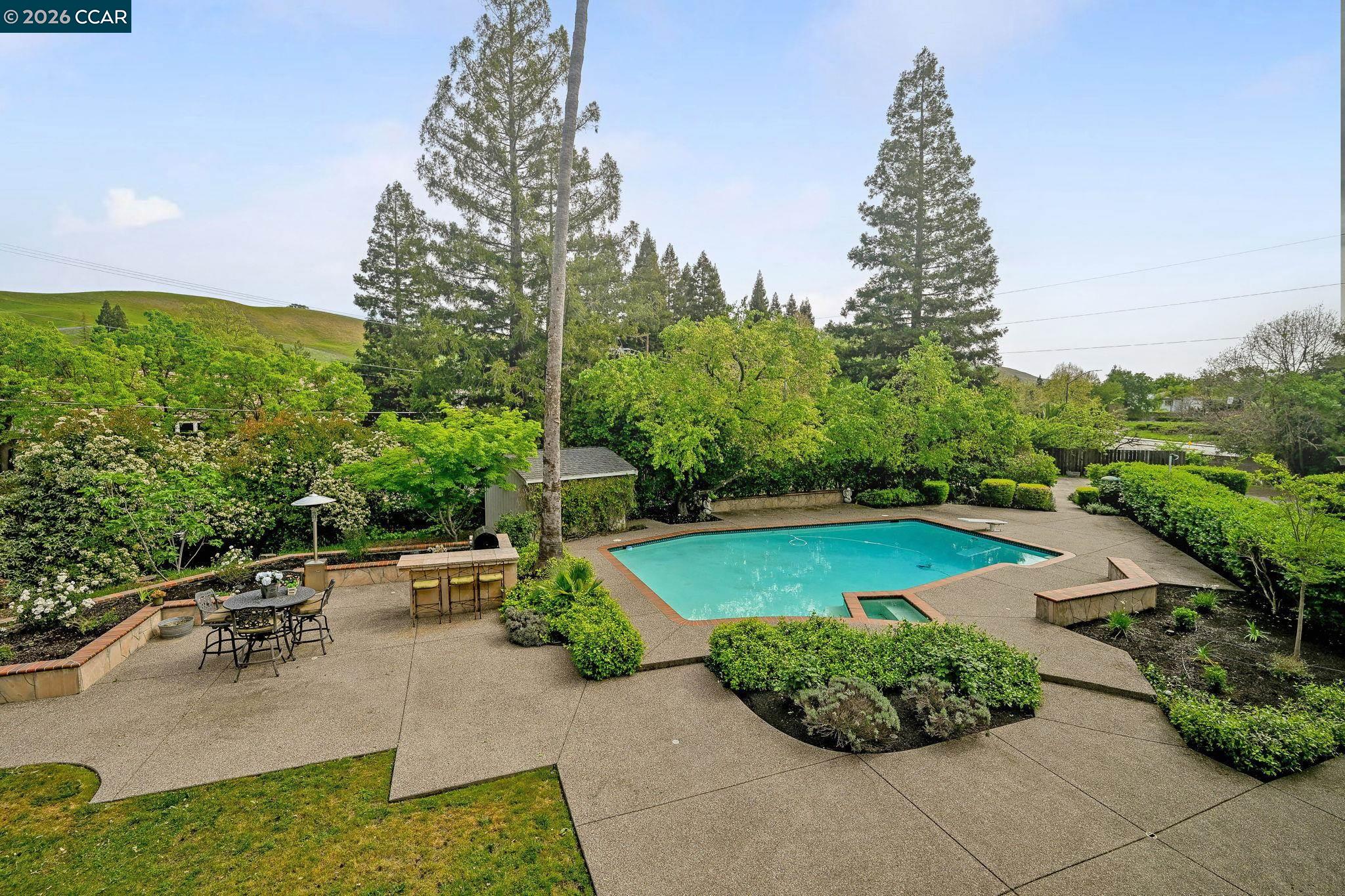 Detail Gallery Image 36 of 52 For 661 Derbyshire Place, Danville,  CA 94526-3606 - 6 Beds | 3 Baths