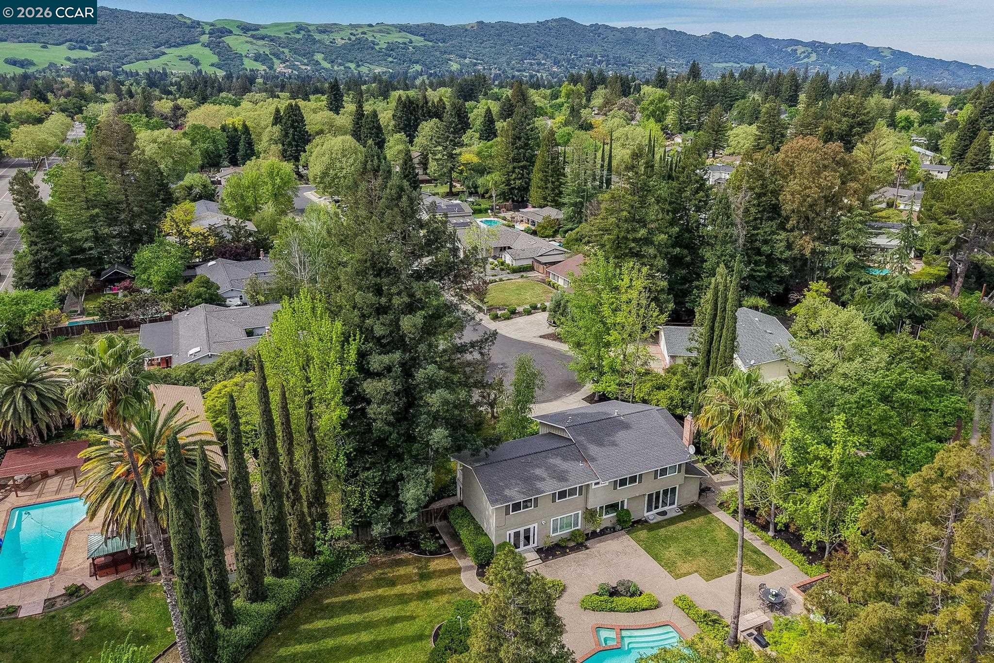 Detail Gallery Image 39 of 52 For 661 Derbyshire Place, Danville,  CA 94526-3606 - 6 Beds | 3 Baths