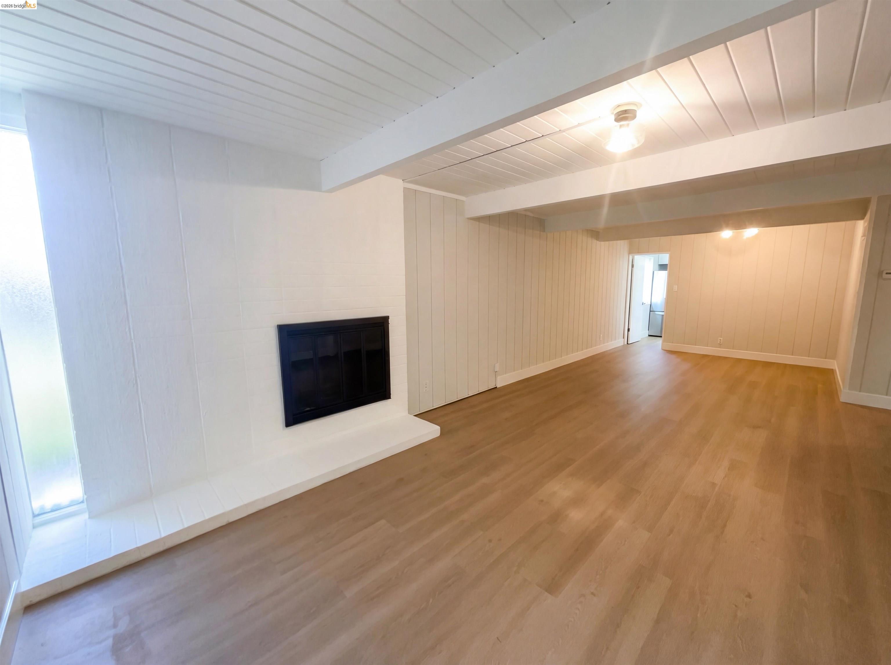 Detail Gallery Image 13 of 36 For 2361 Oakmont Dr, San Bruno,  CA 94066 - 3 Beds | 2 Baths