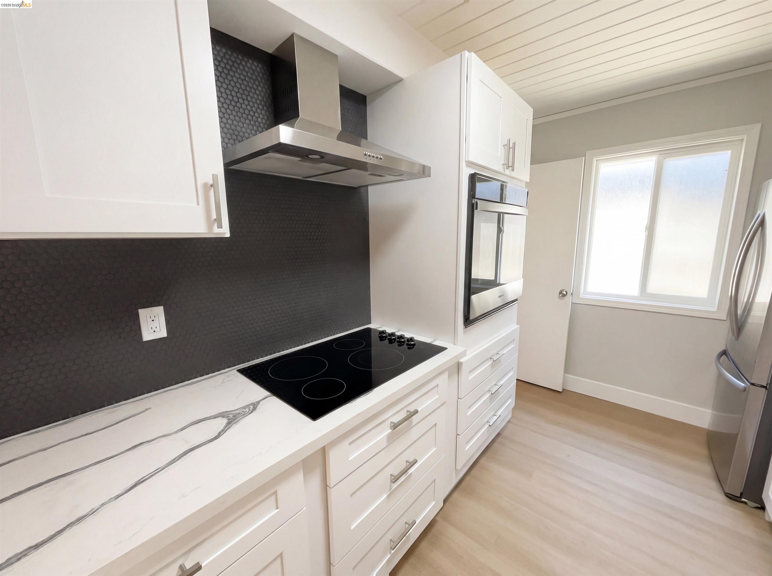 Detail Gallery Image 19 of 36 For 2361 Oakmont Dr, San Bruno,  CA 94066 - 3 Beds | 2 Baths