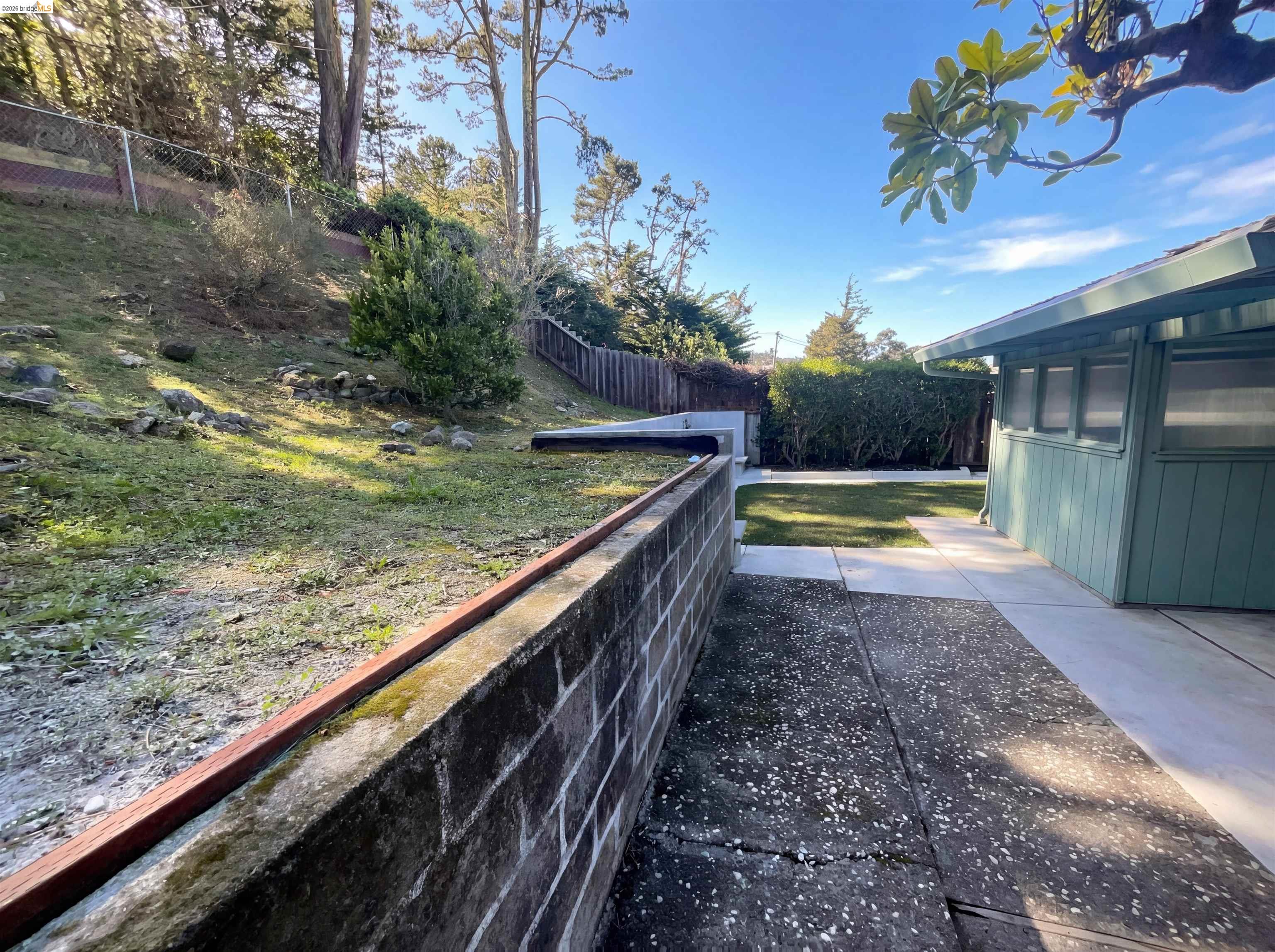 Detail Gallery Image 32 of 36 For 2361 Oakmont Dr, San Bruno,  CA 94066 - 3 Beds | 2 Baths