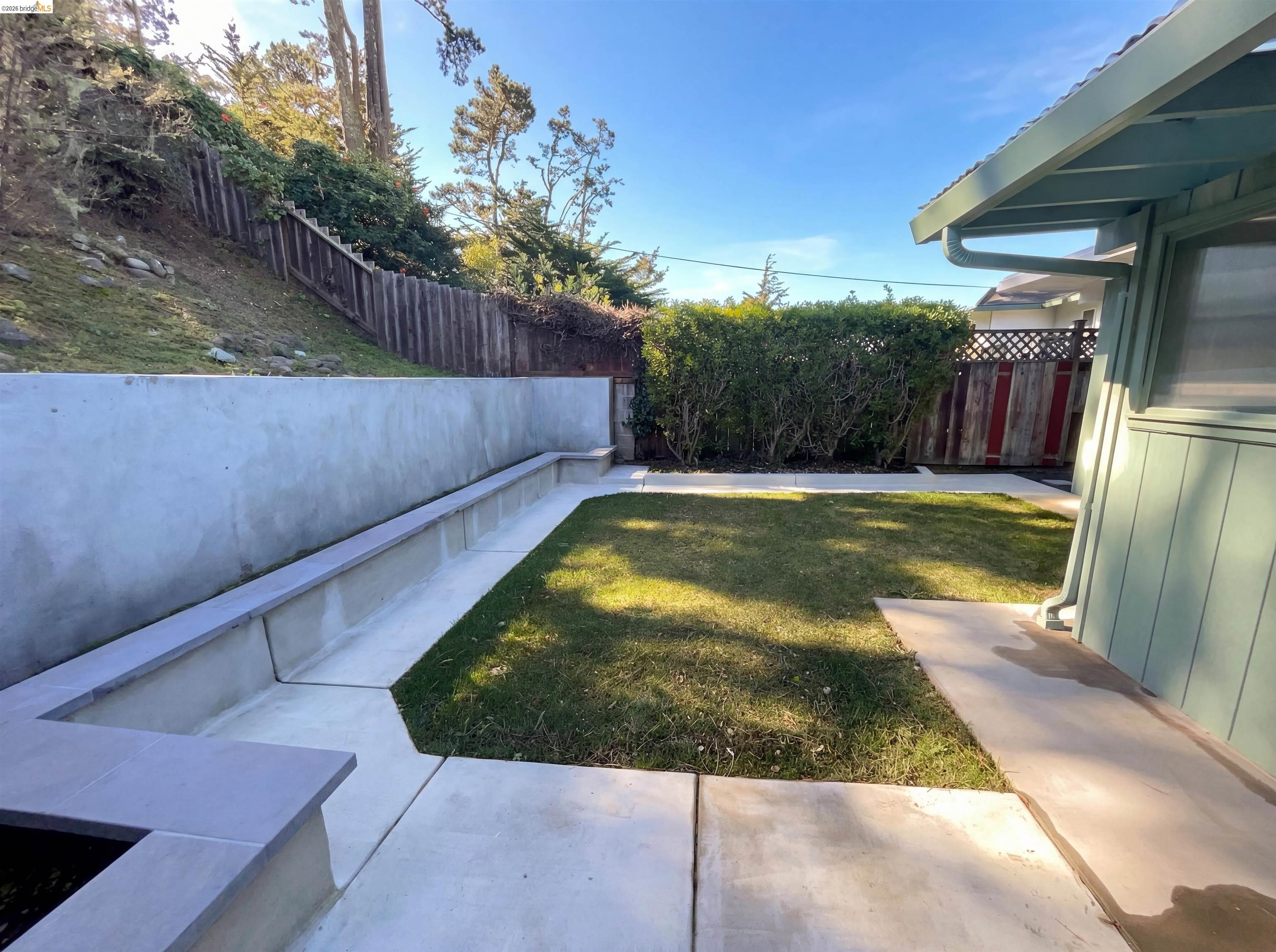 Detail Gallery Image 33 of 36 For 2361 Oakmont Dr, San Bruno,  CA 94066 - 3 Beds | 2 Baths